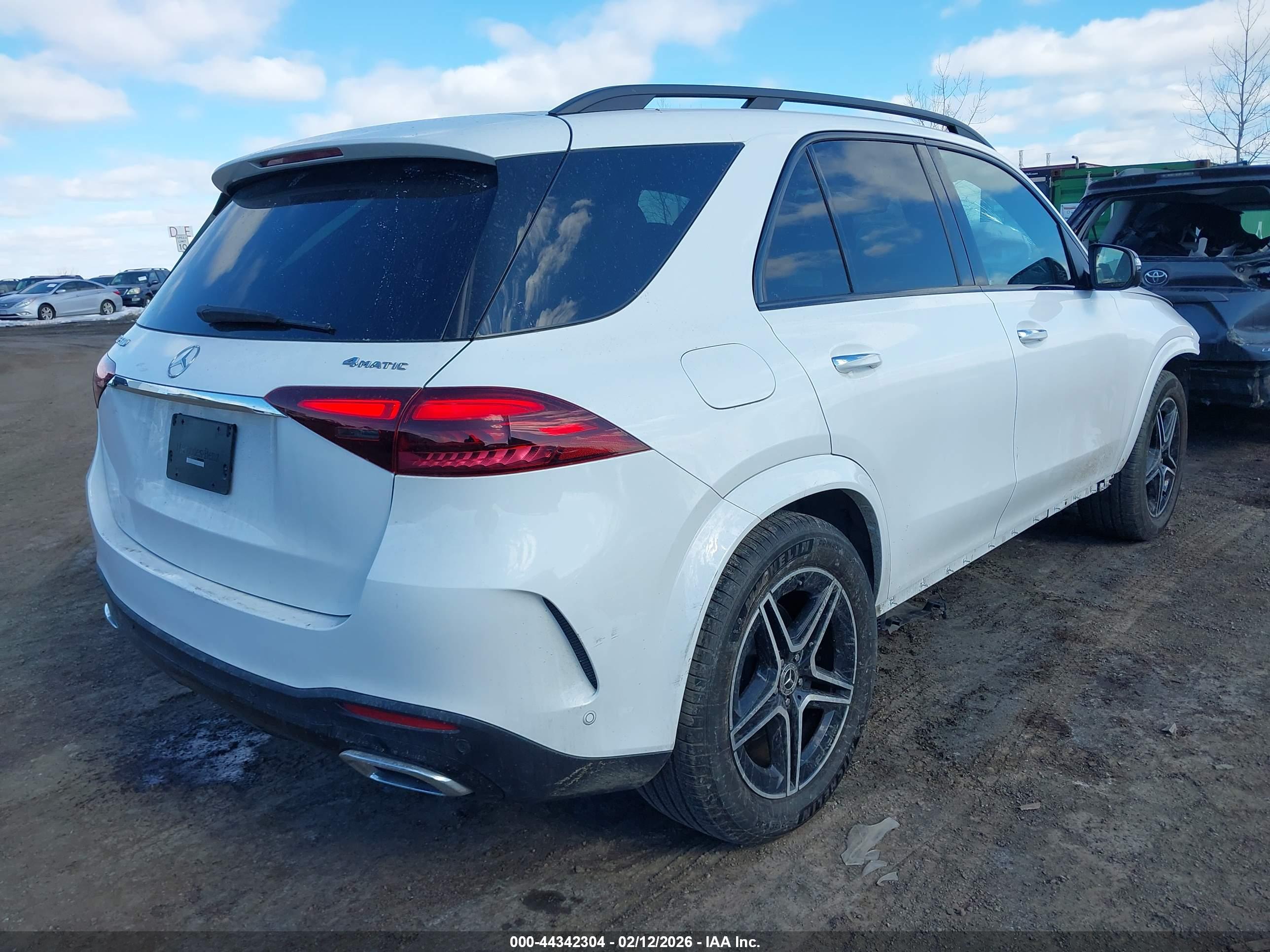 MERCEDES-BENZ GLE image 4