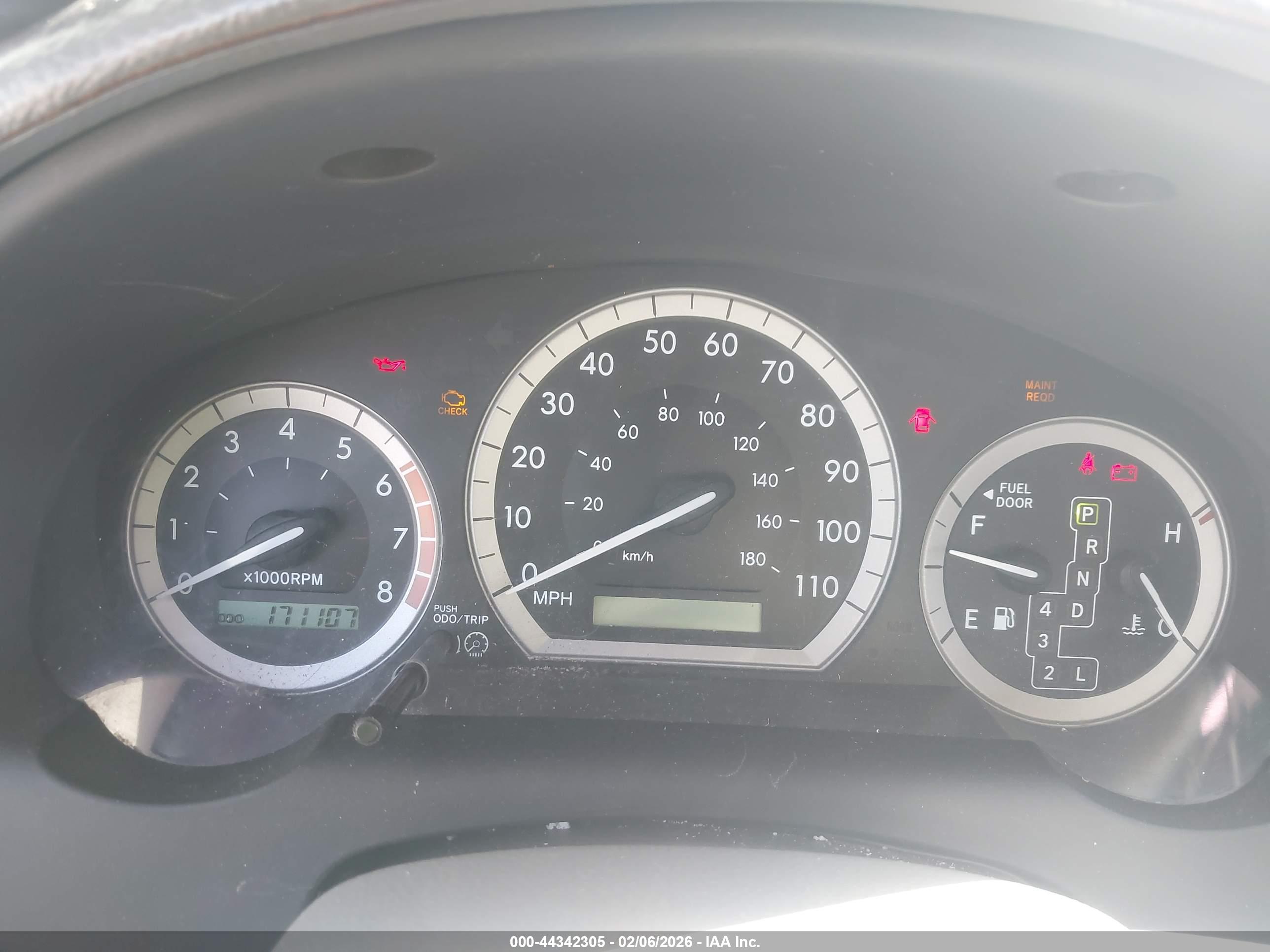 TOYOTA SIENNA image 7