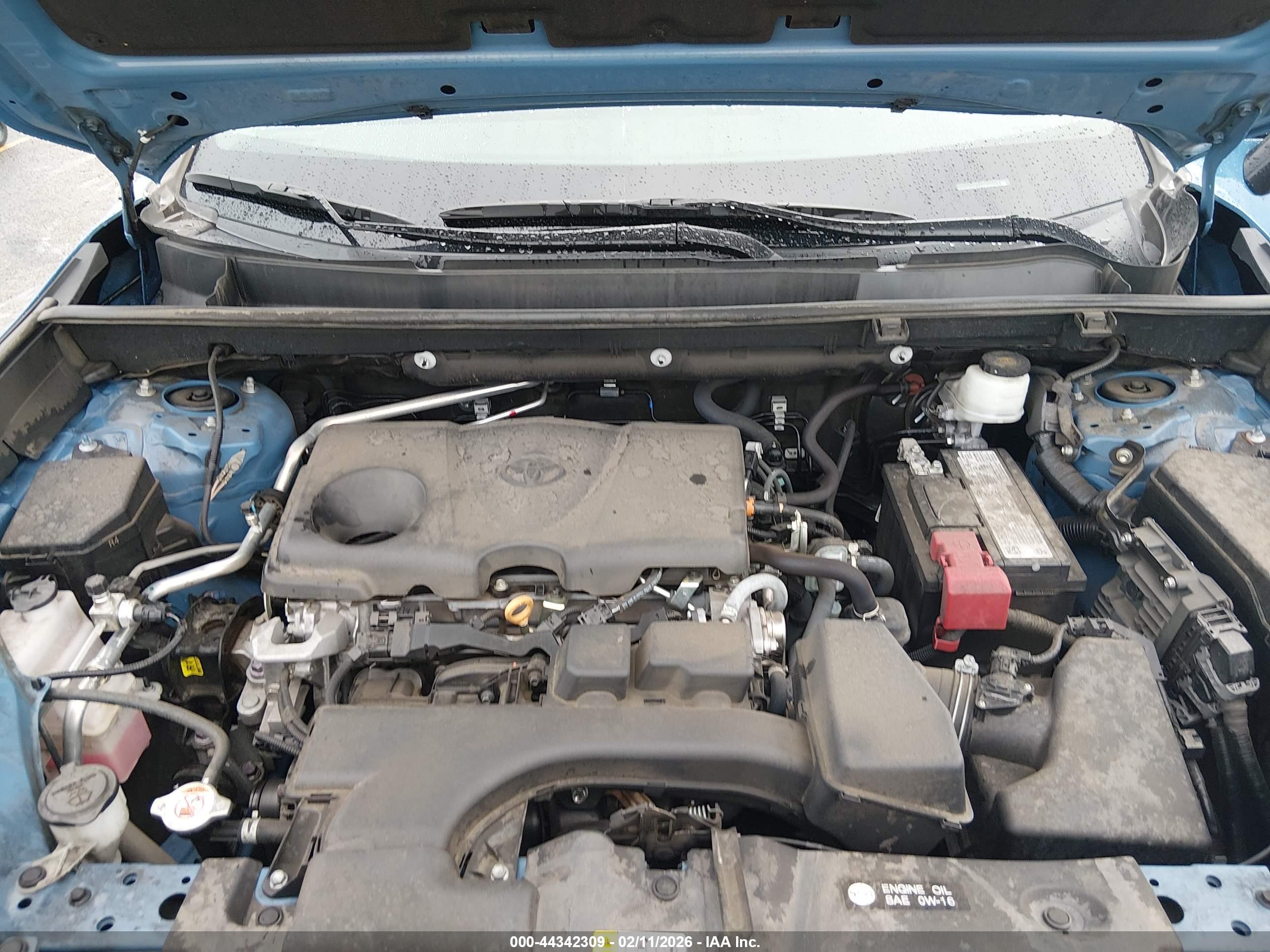 TOYOTA RAV4 image 10