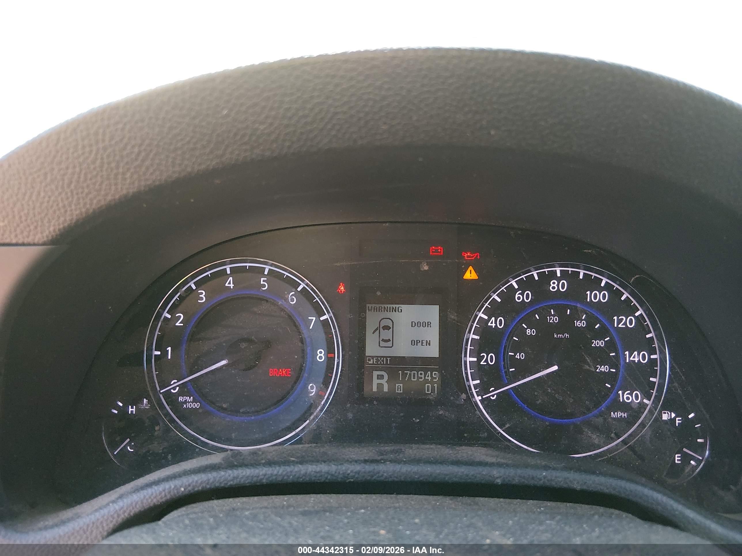 INFINITI G37 image 7