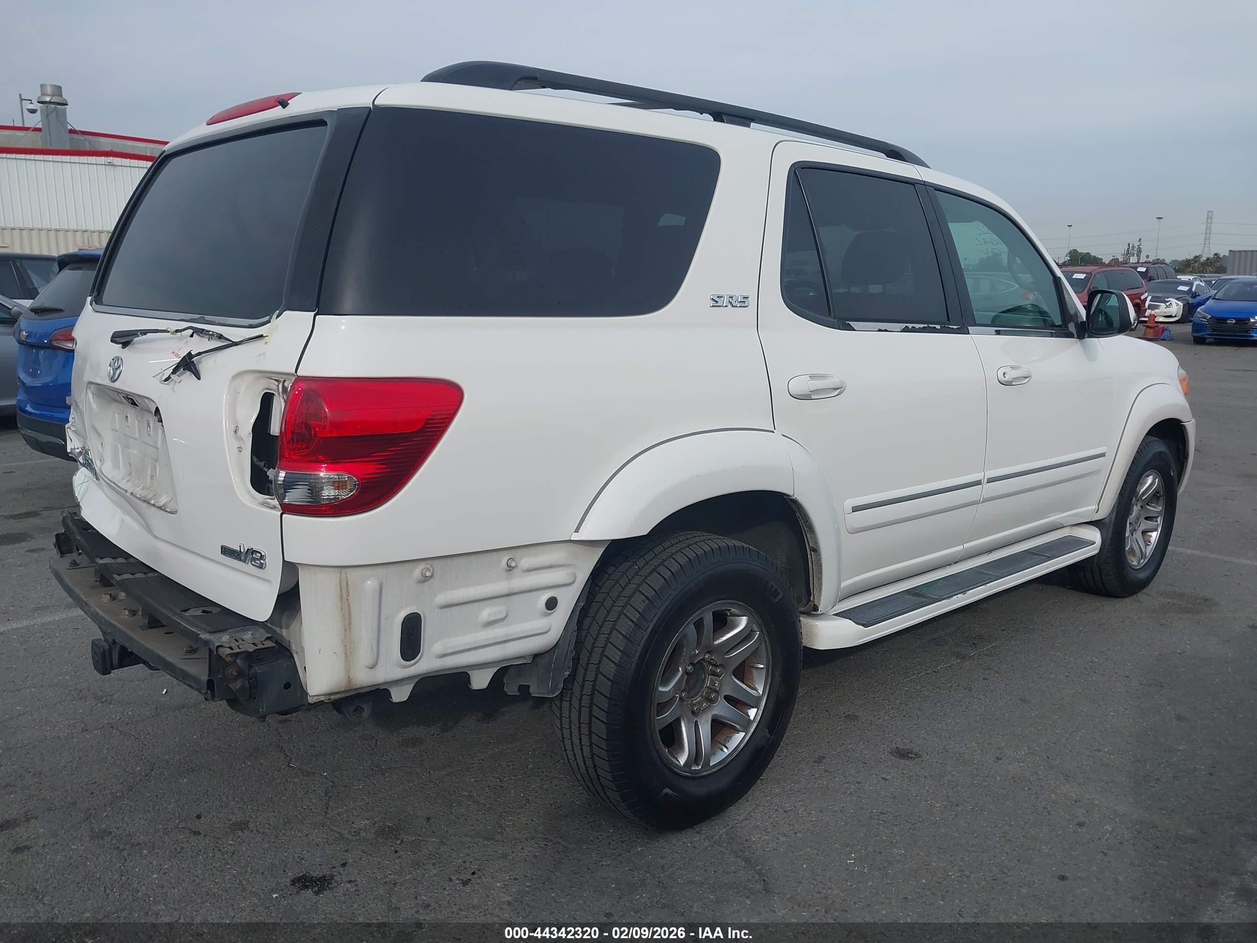 TOYOTA SEQUOIA image 4