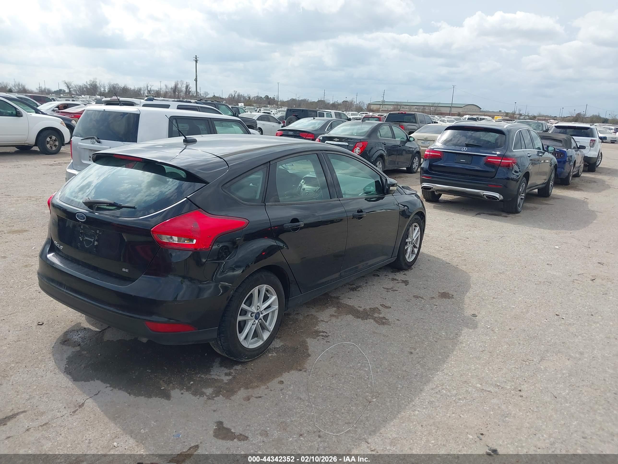 FORD FOCUS image 4