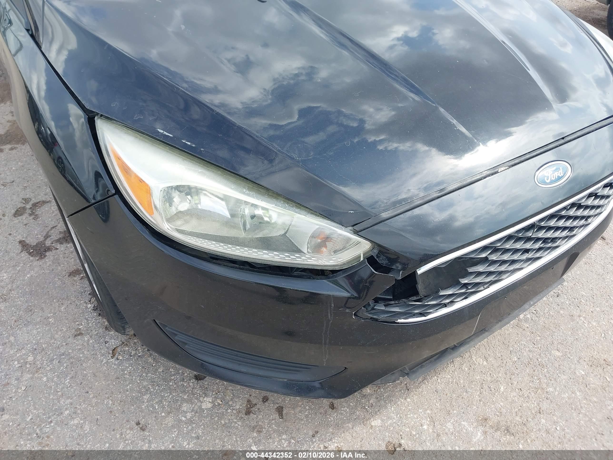 FORD FOCUS image 6