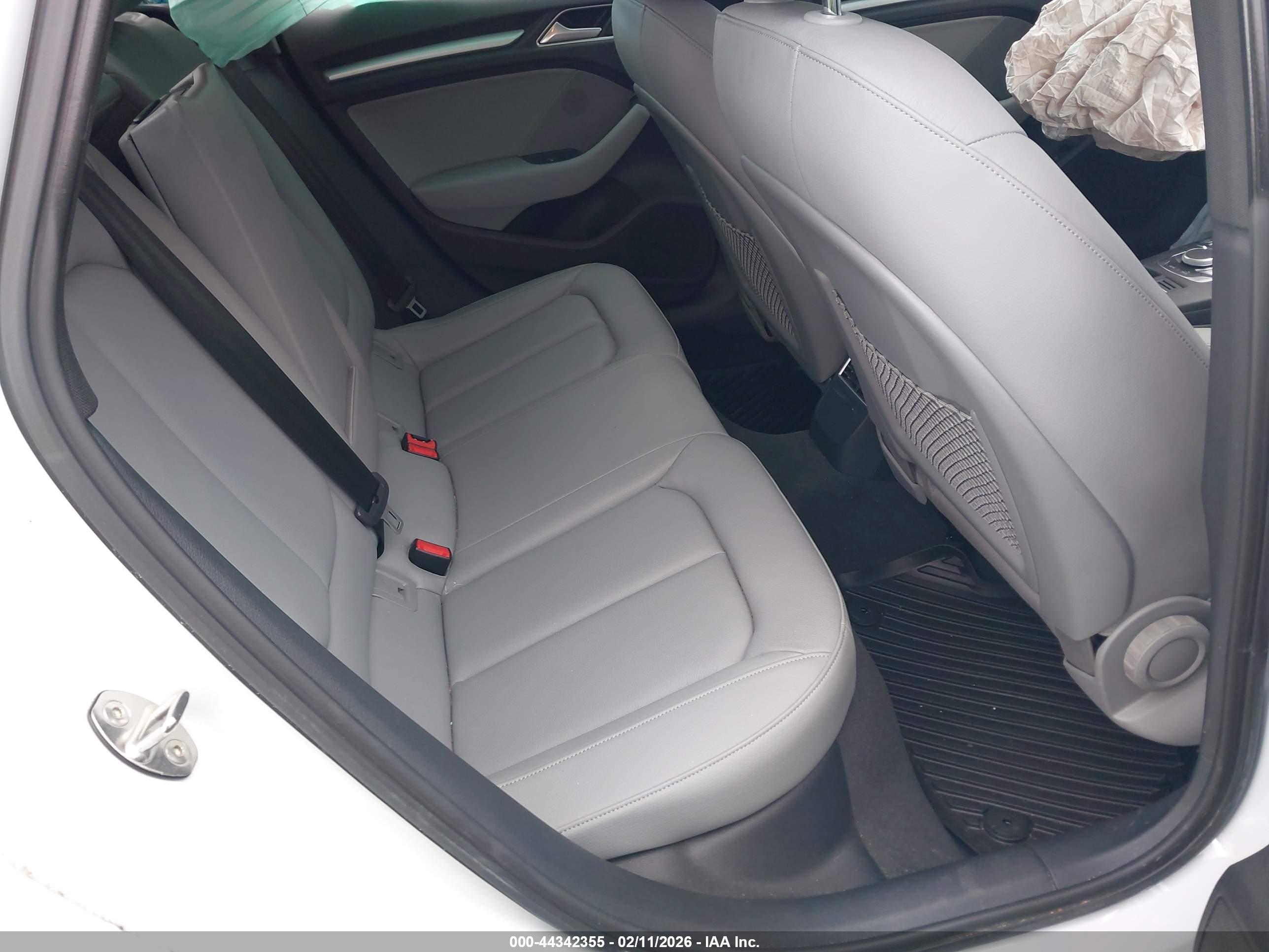 AUDI A3 image 8