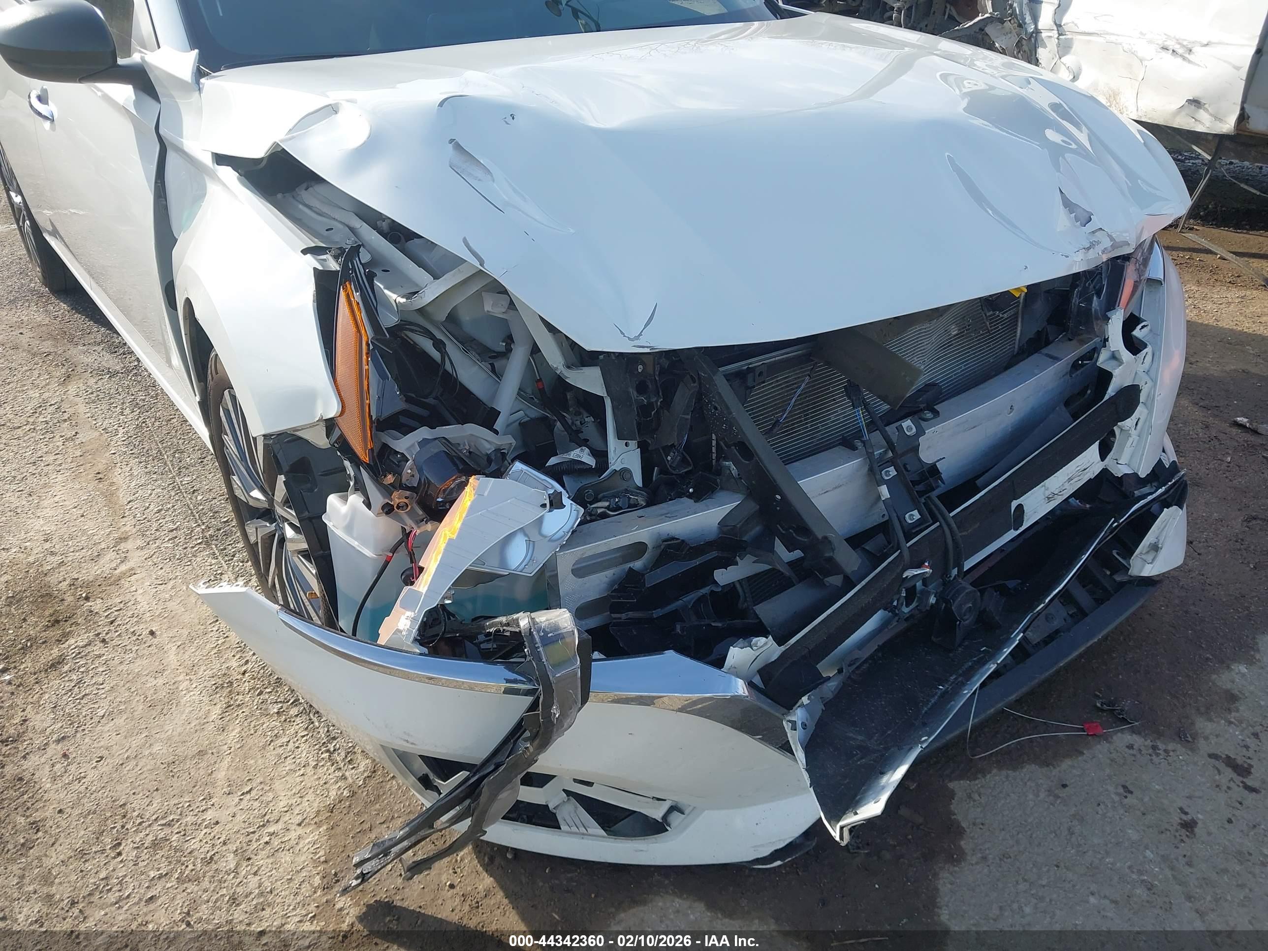 NISSAN ALTIMA image 6