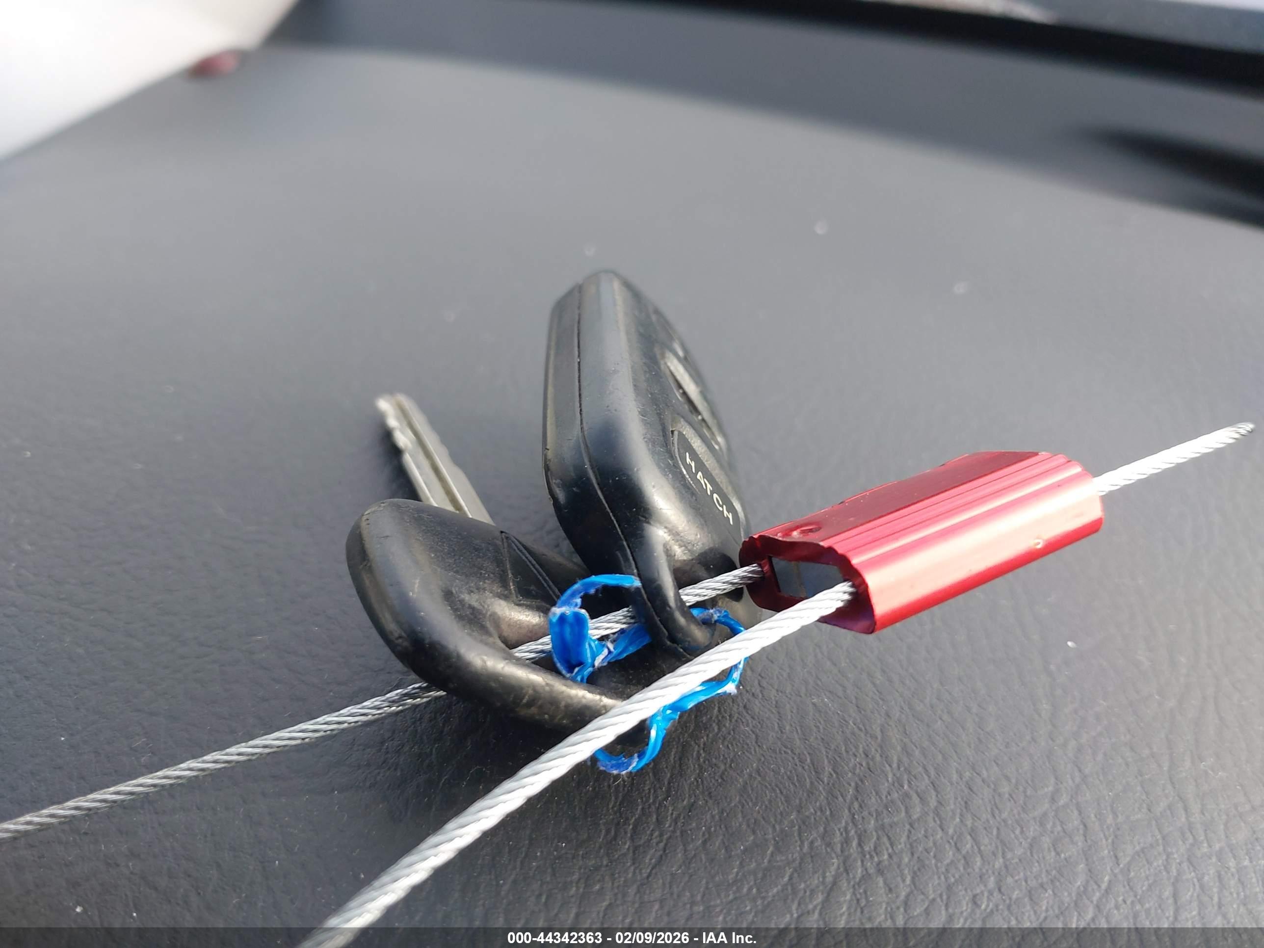 PONTIAC VIBE image 11