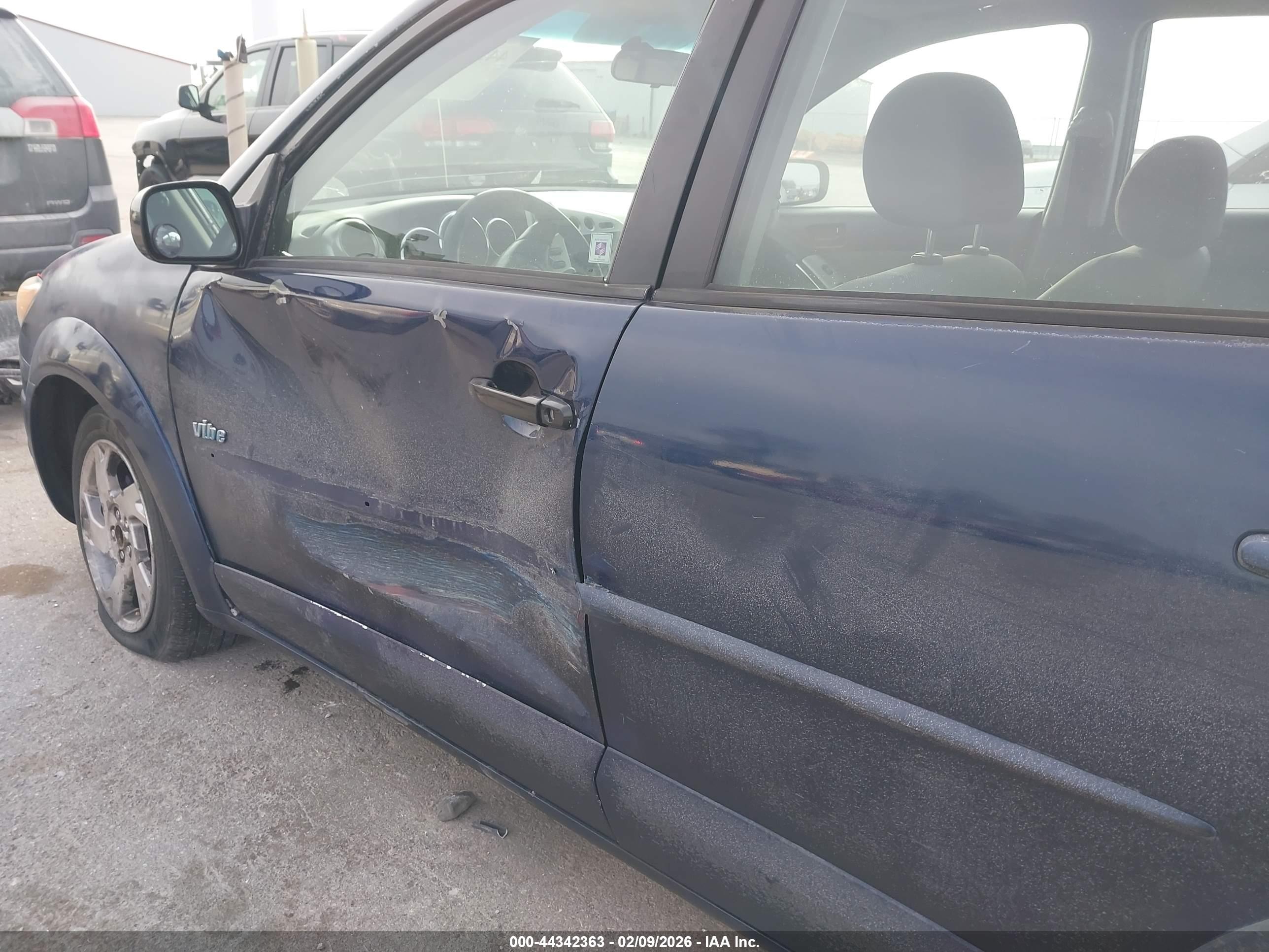 PONTIAC VIBE image 6