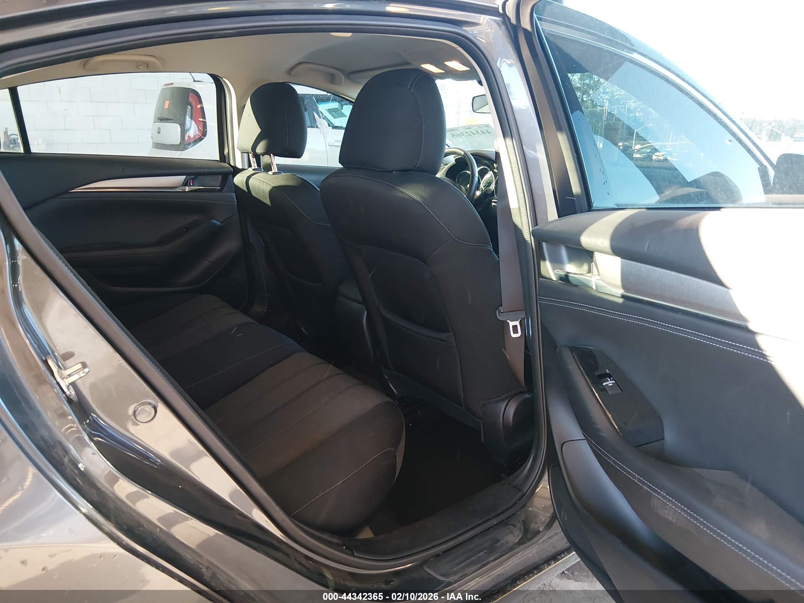 MAZDA MAZDA6 image 8