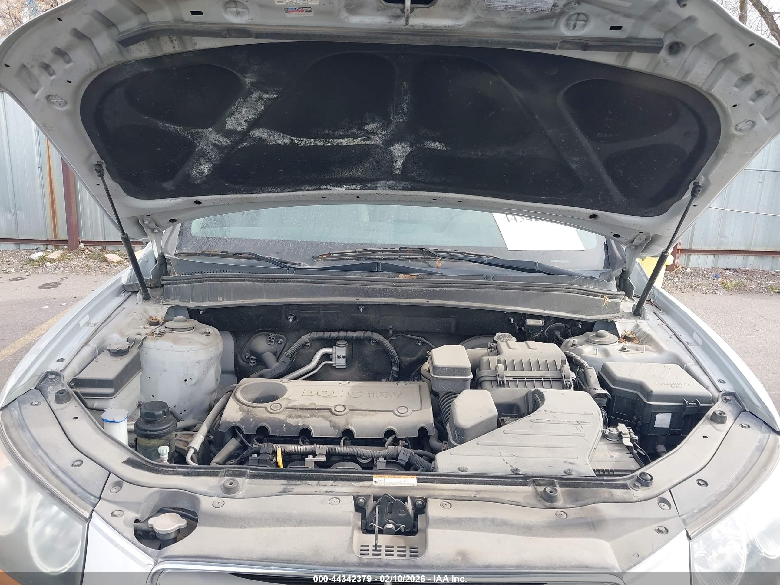 HYUNDAI SANTA image 10