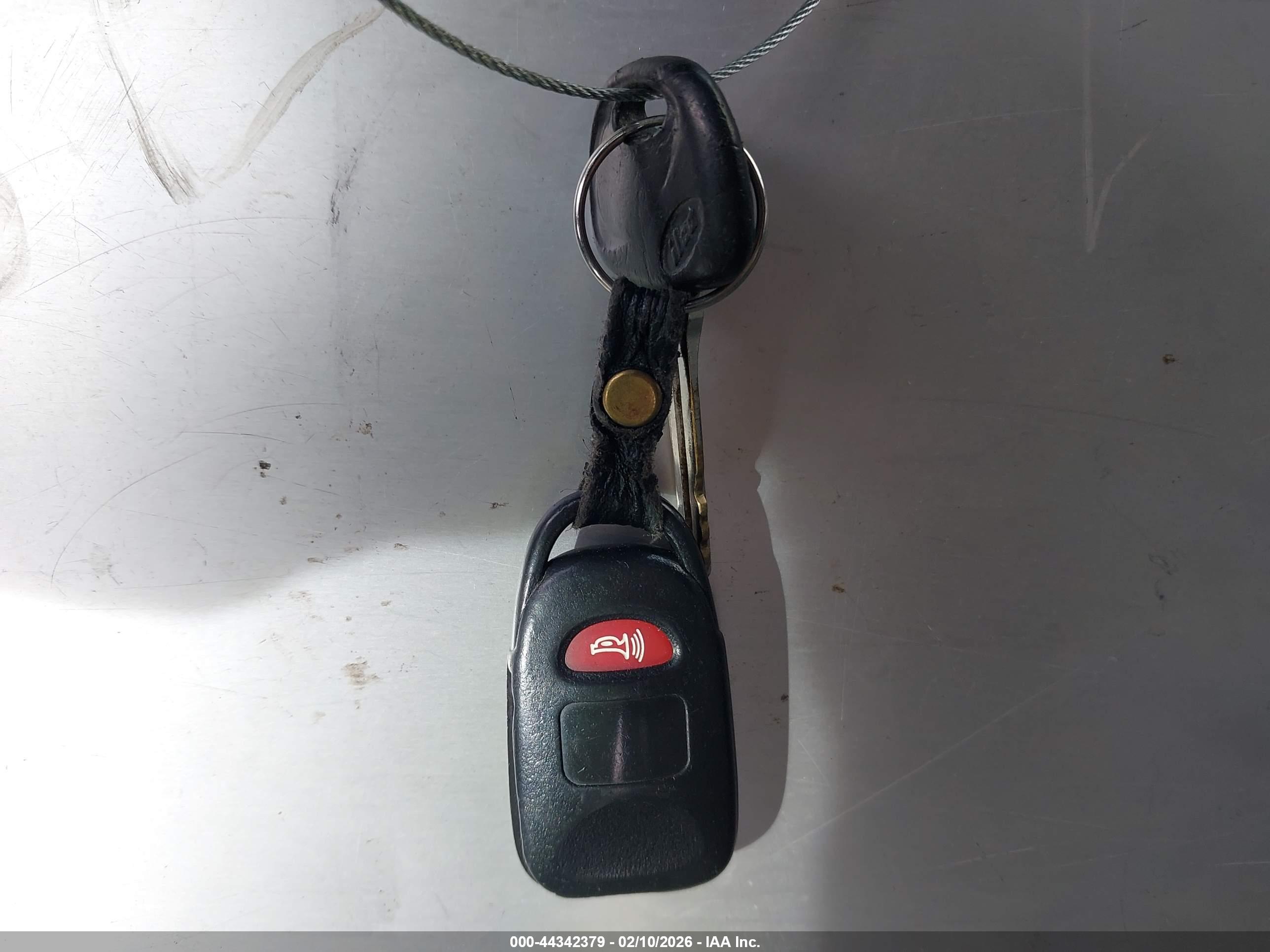 HYUNDAI SANTA image 11