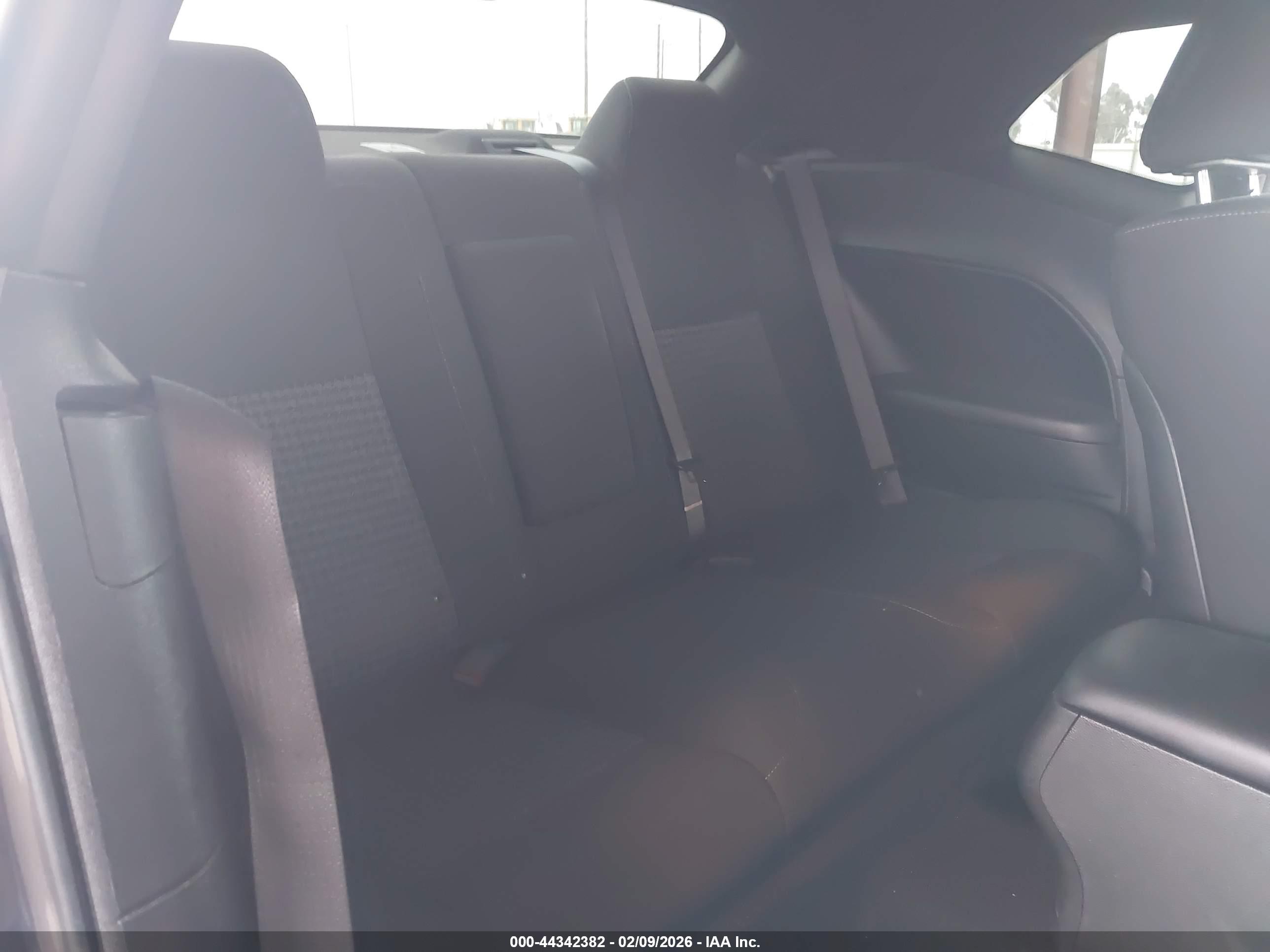 DODGE CHALLENGER image 8
