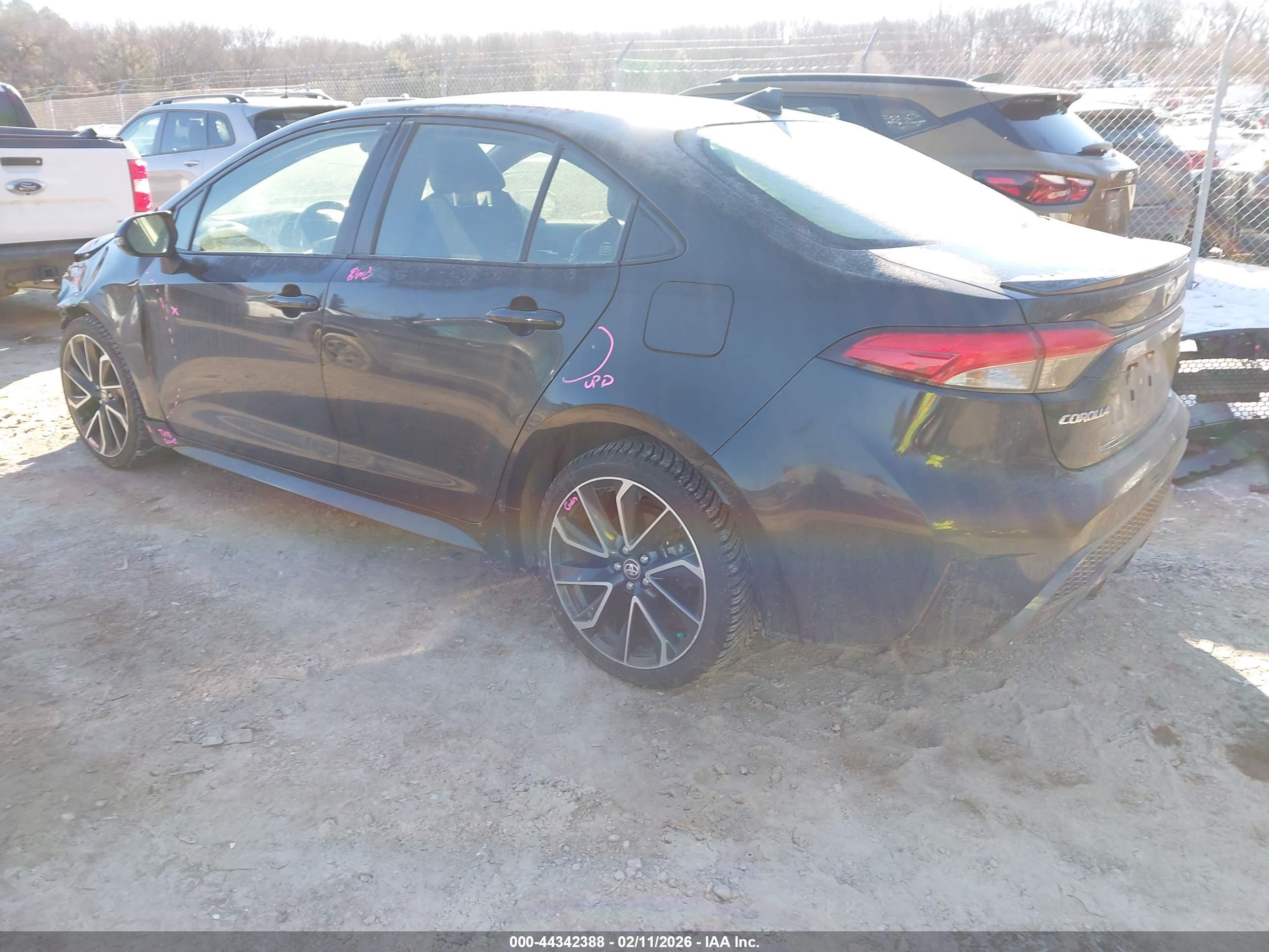 TOYOTA COROLLA image 3