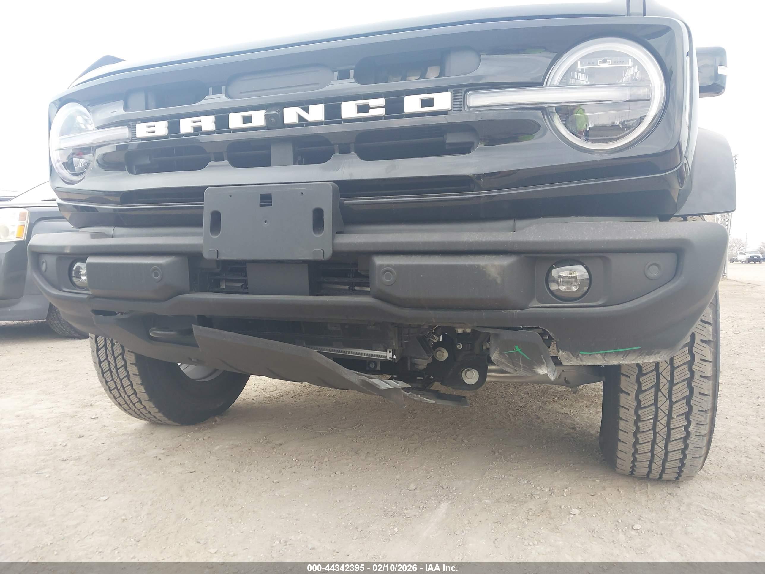 FORD BRONCO image 6
