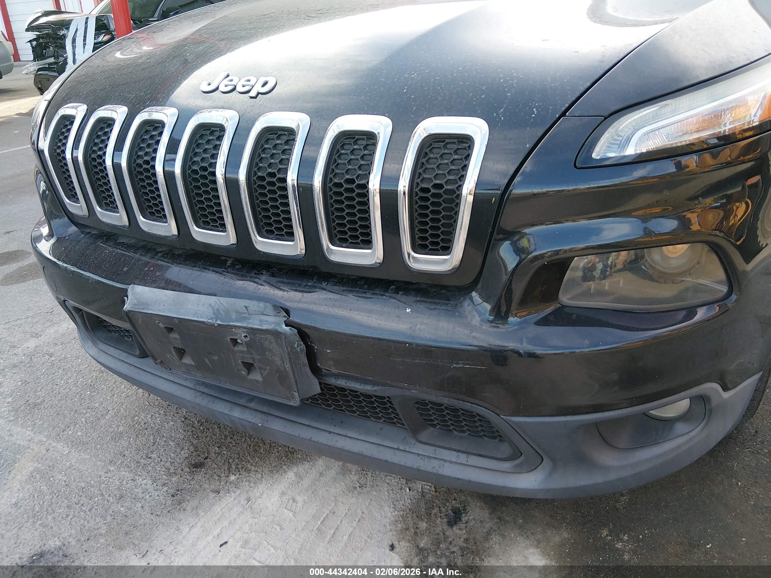 JEEP CHEROKEE image 6