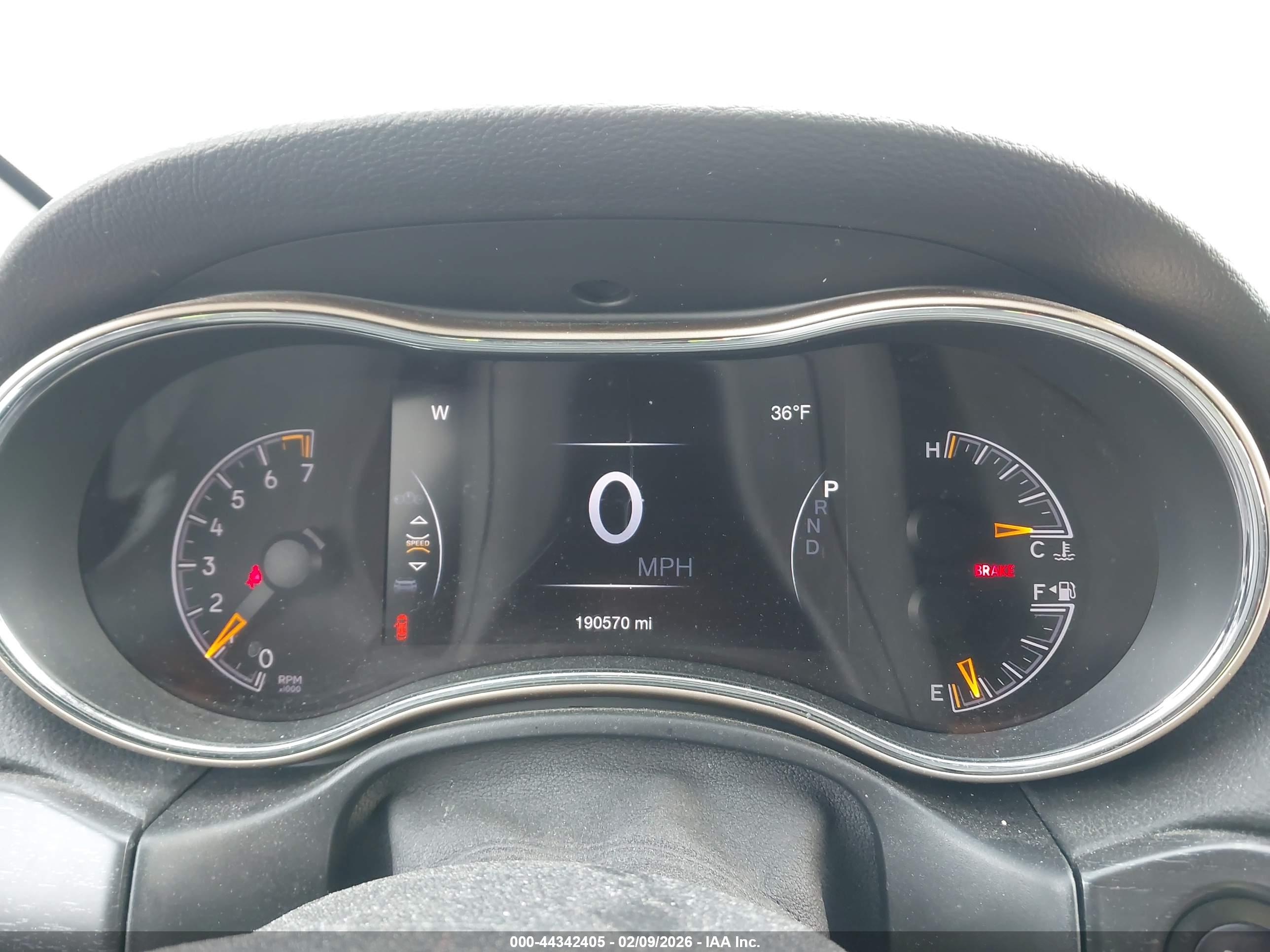JEEP GRAND image 7
