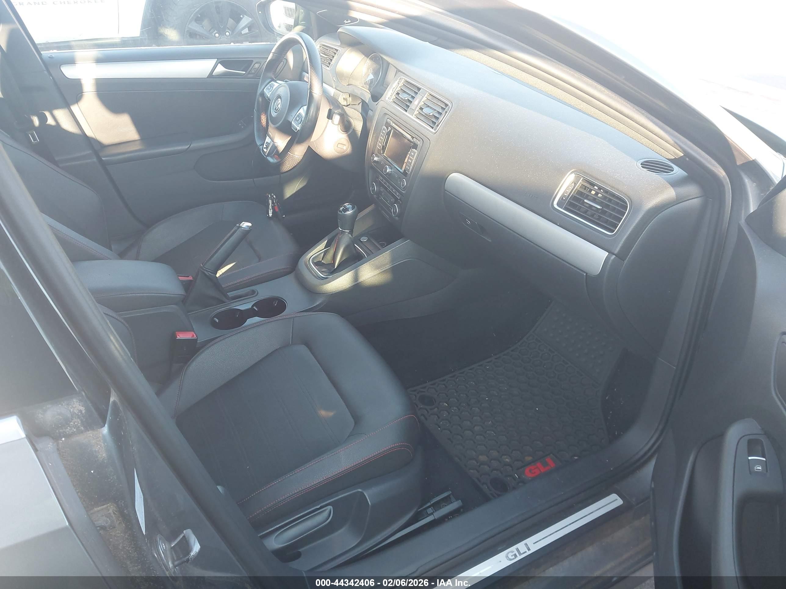 VOLKSWAGEN JETTA image 5