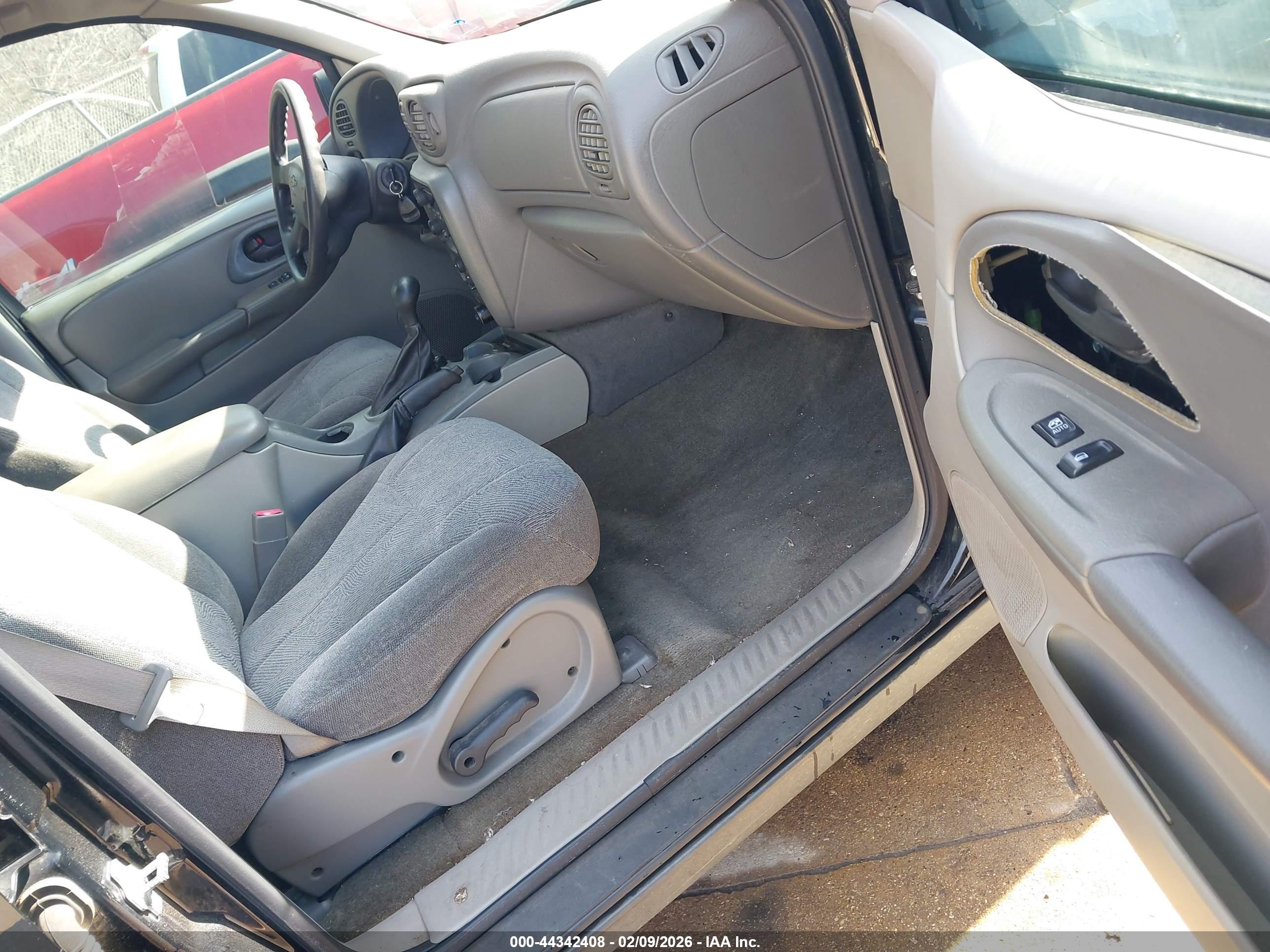 CHEVROLET TRAILBLAZER image 5
