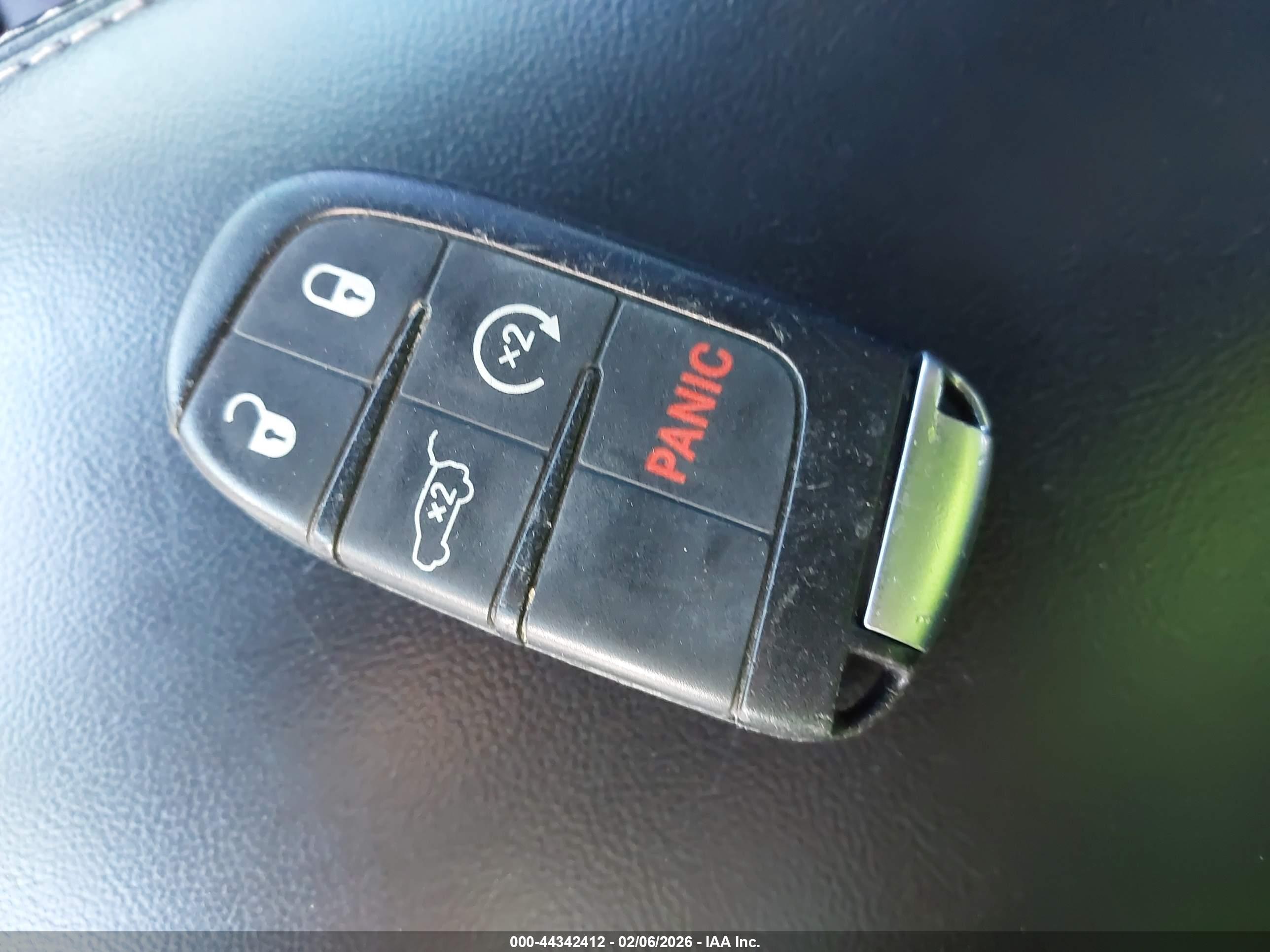 JEEP GRAND image 11