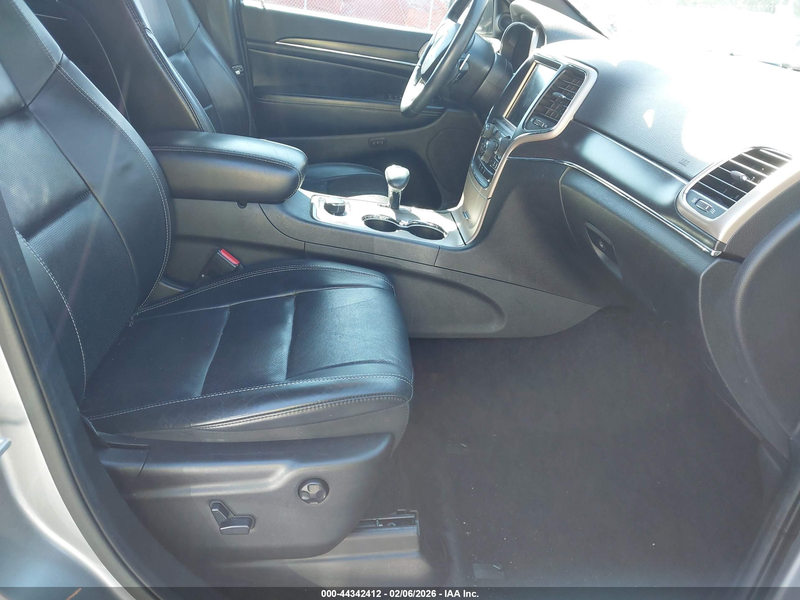 JEEP GRAND image 5