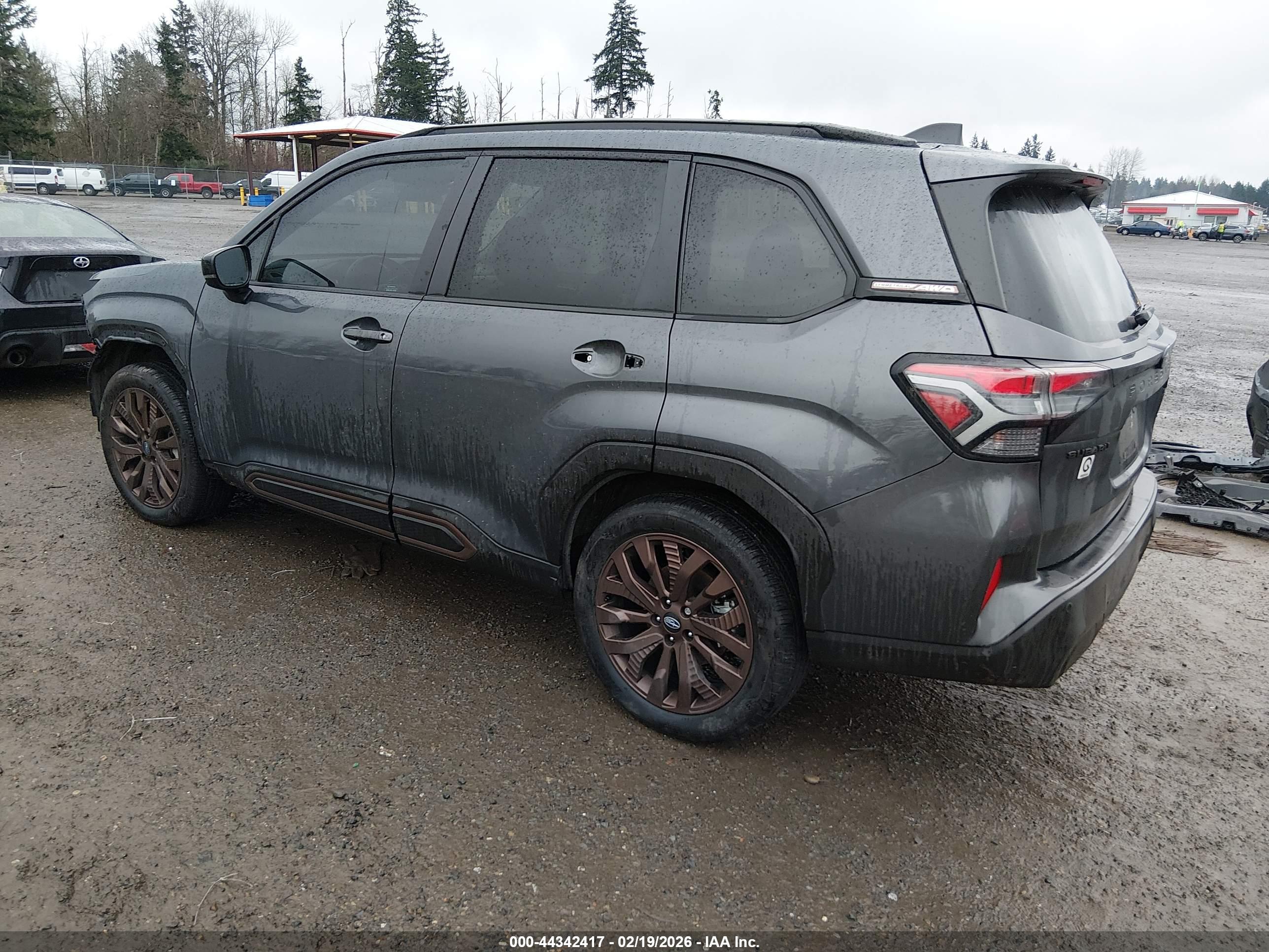 SUBARU FORESTER image 3