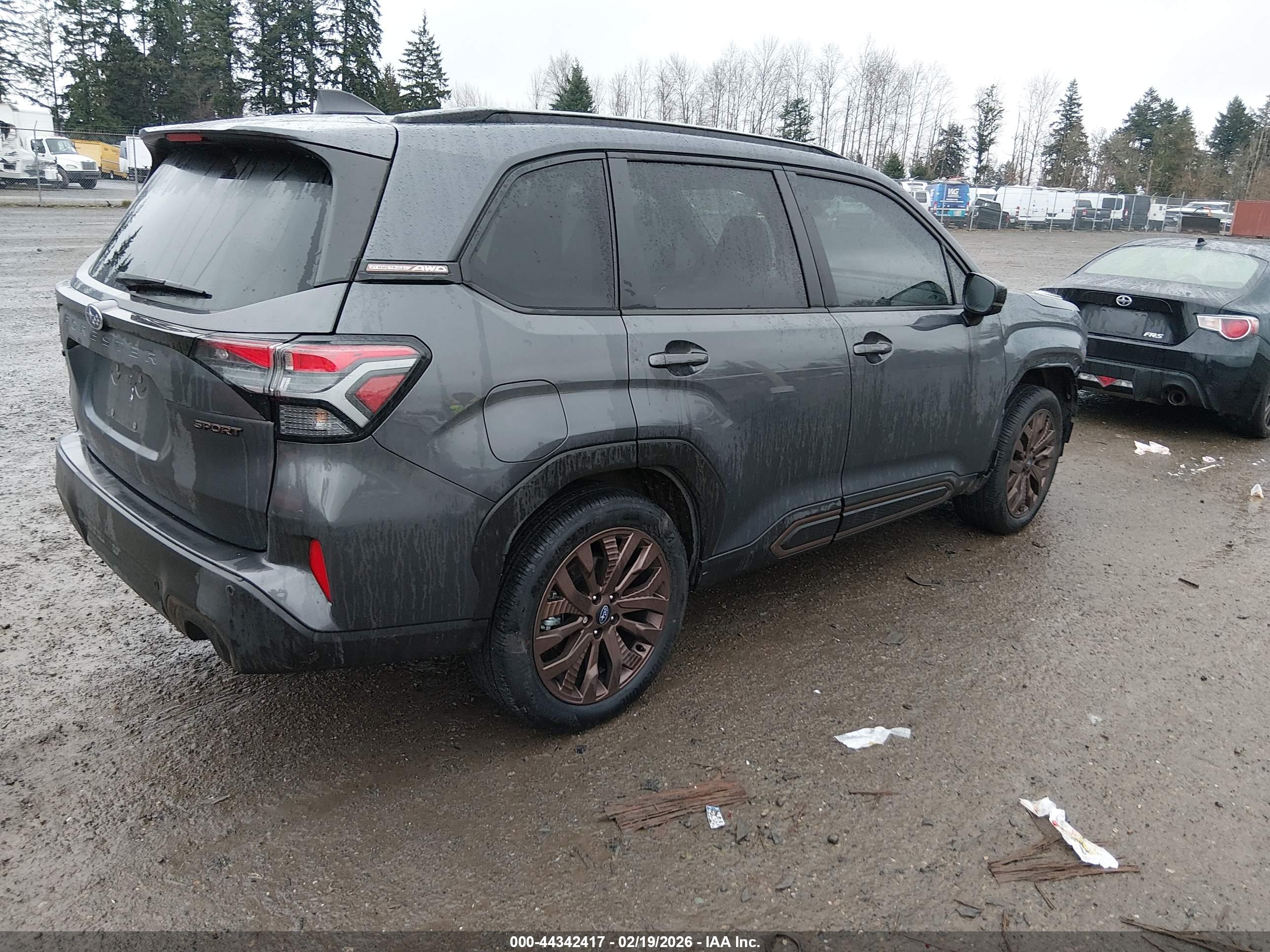 SUBARU FORESTER image 4