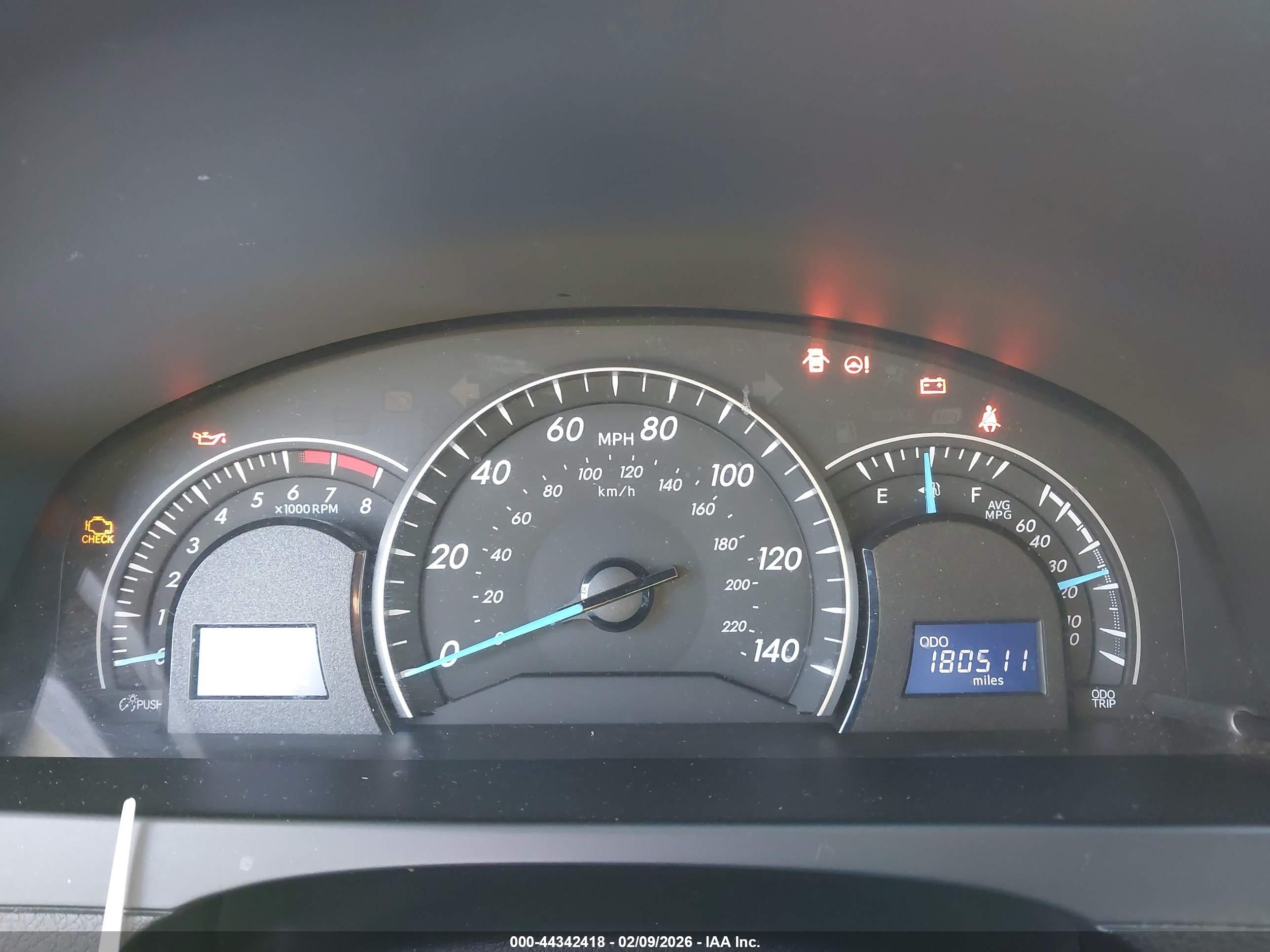 TOYOTA CAMRY image 7