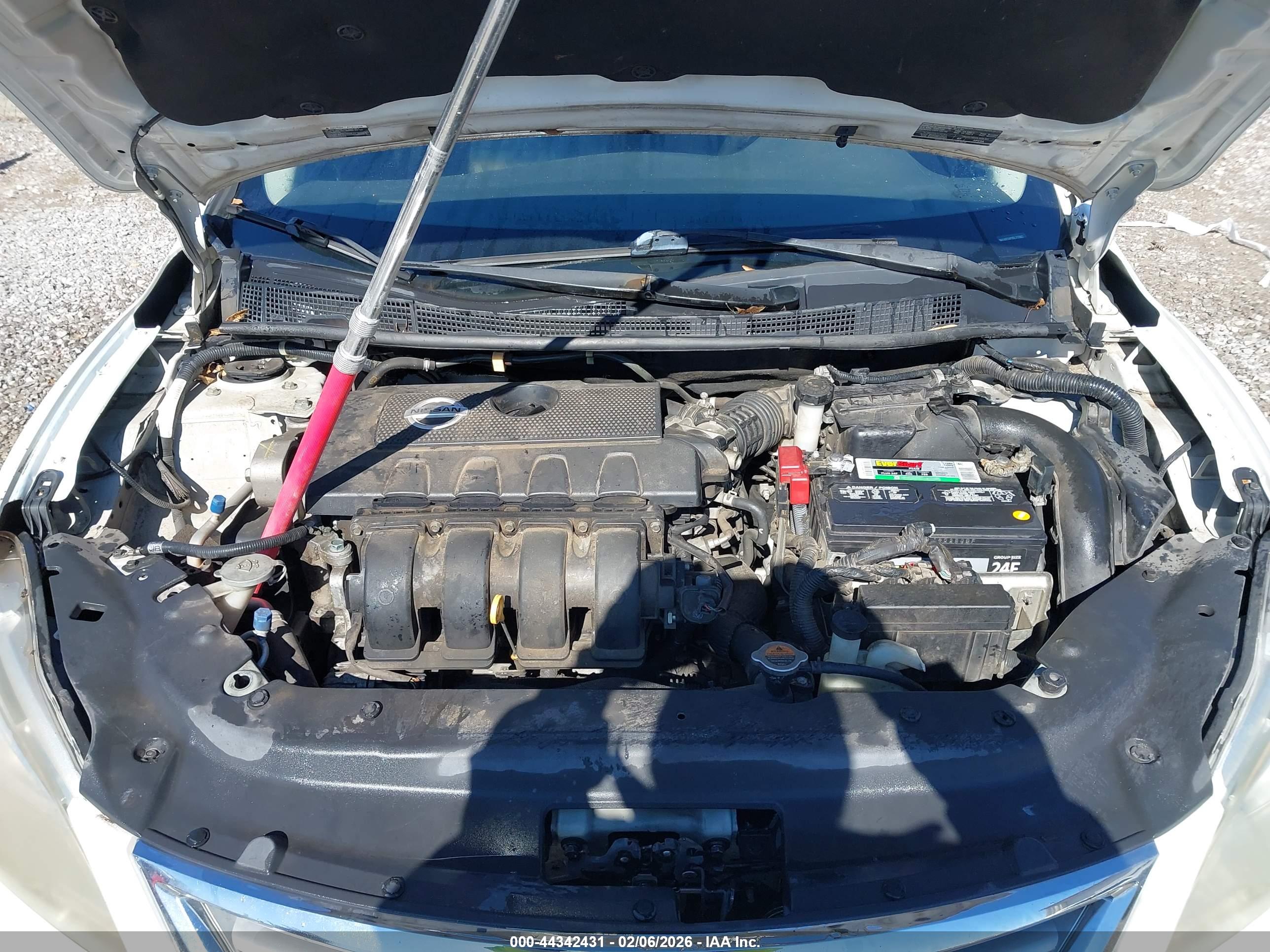 NISSAN SENTRA image 10