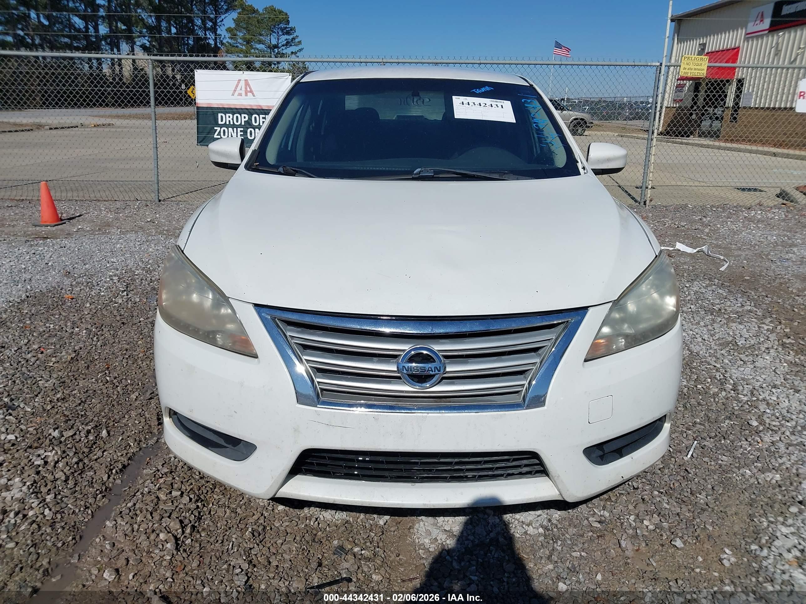 NISSAN SENTRA image 6