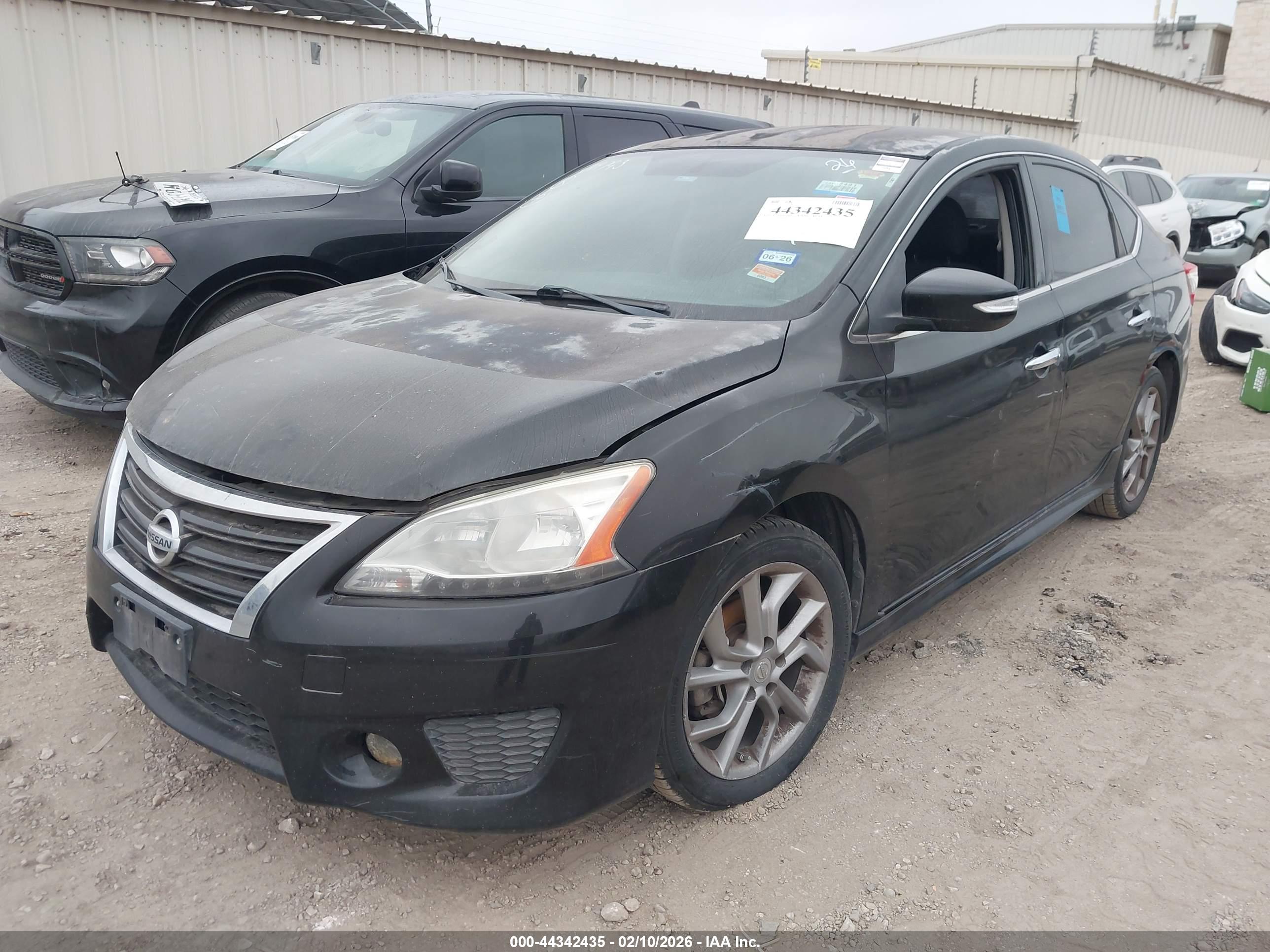 NISSAN SENTRA image 2