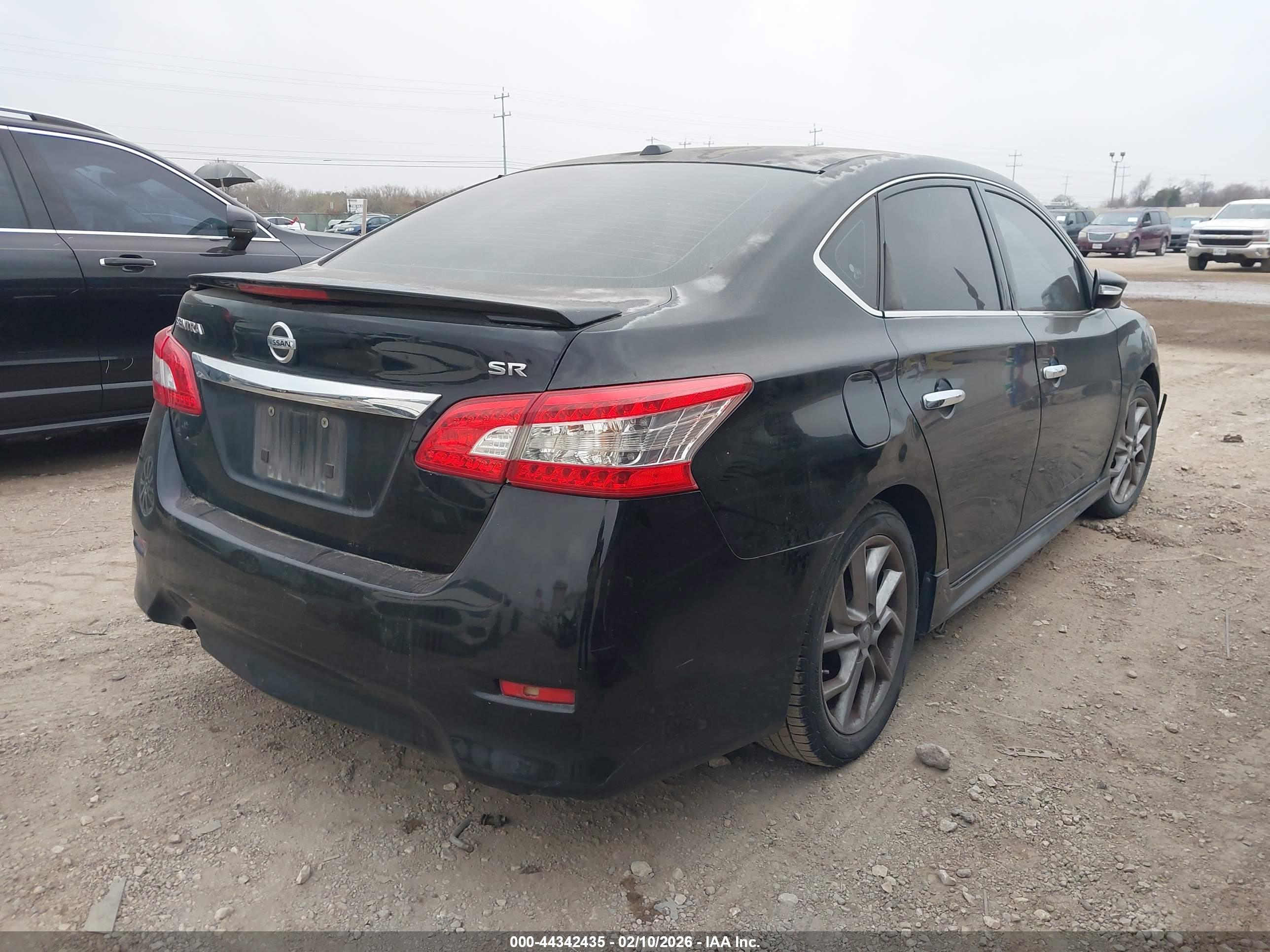 NISSAN SENTRA image 4
