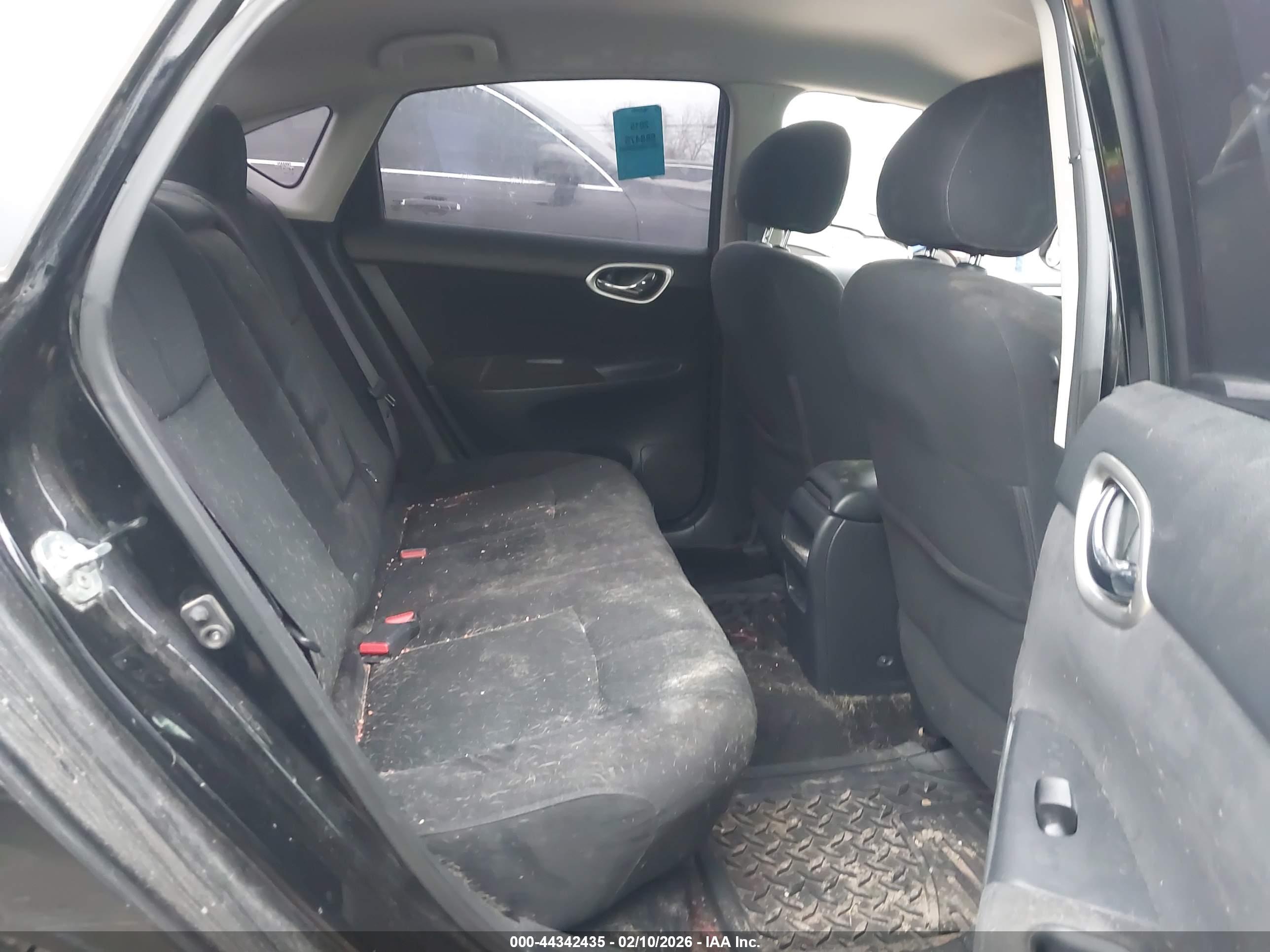 NISSAN SENTRA image 8