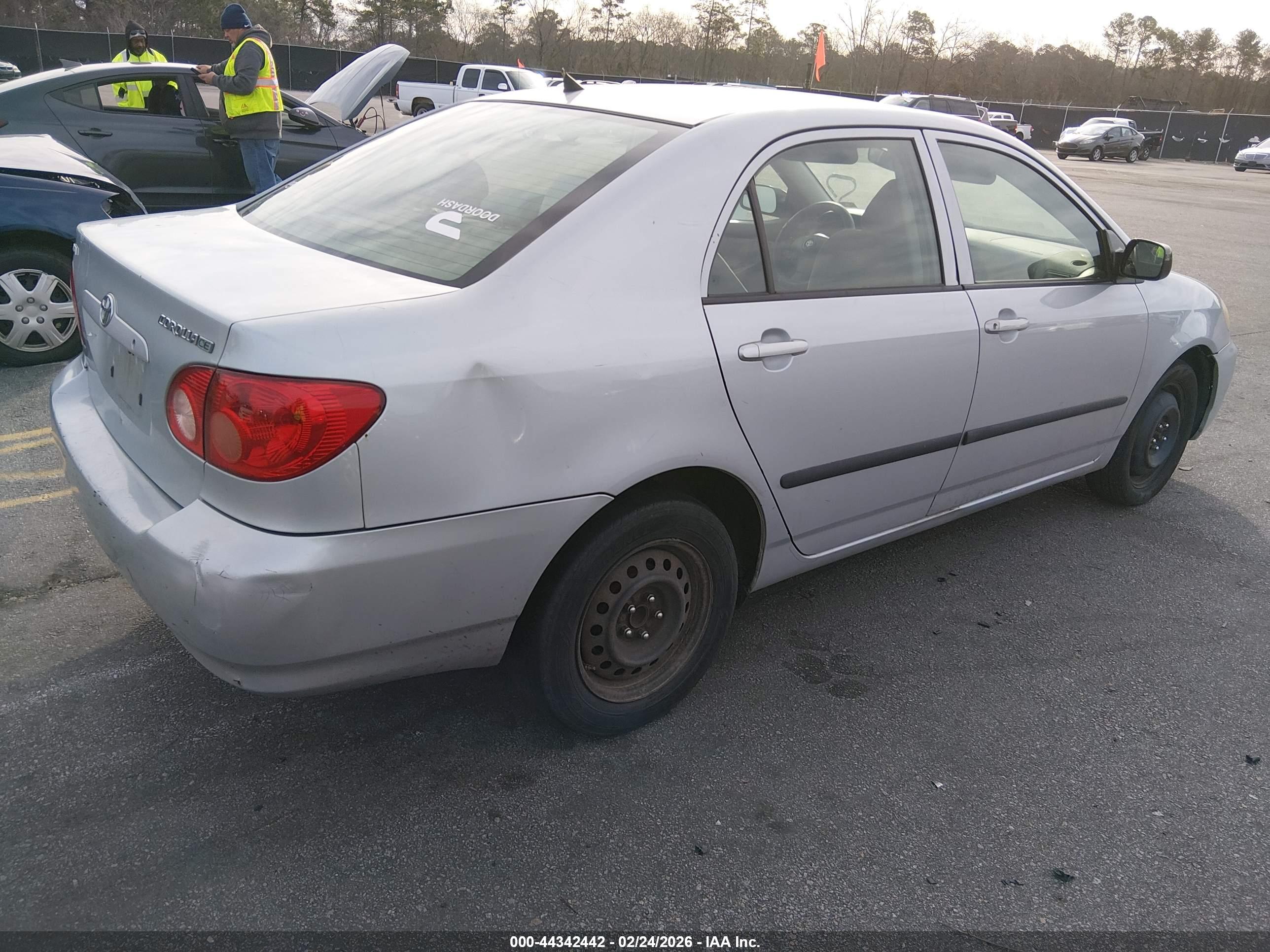 TOYOTA COROLLA image 4