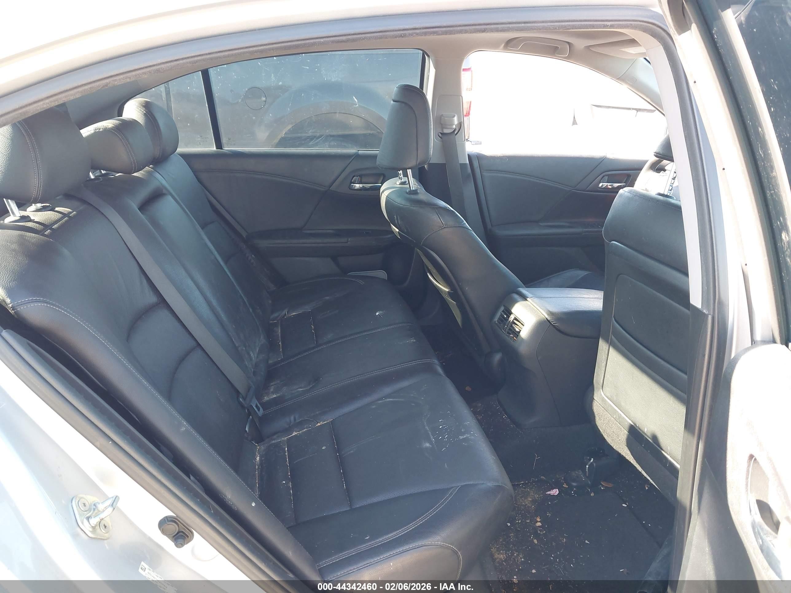 HONDA ACCORD image 8