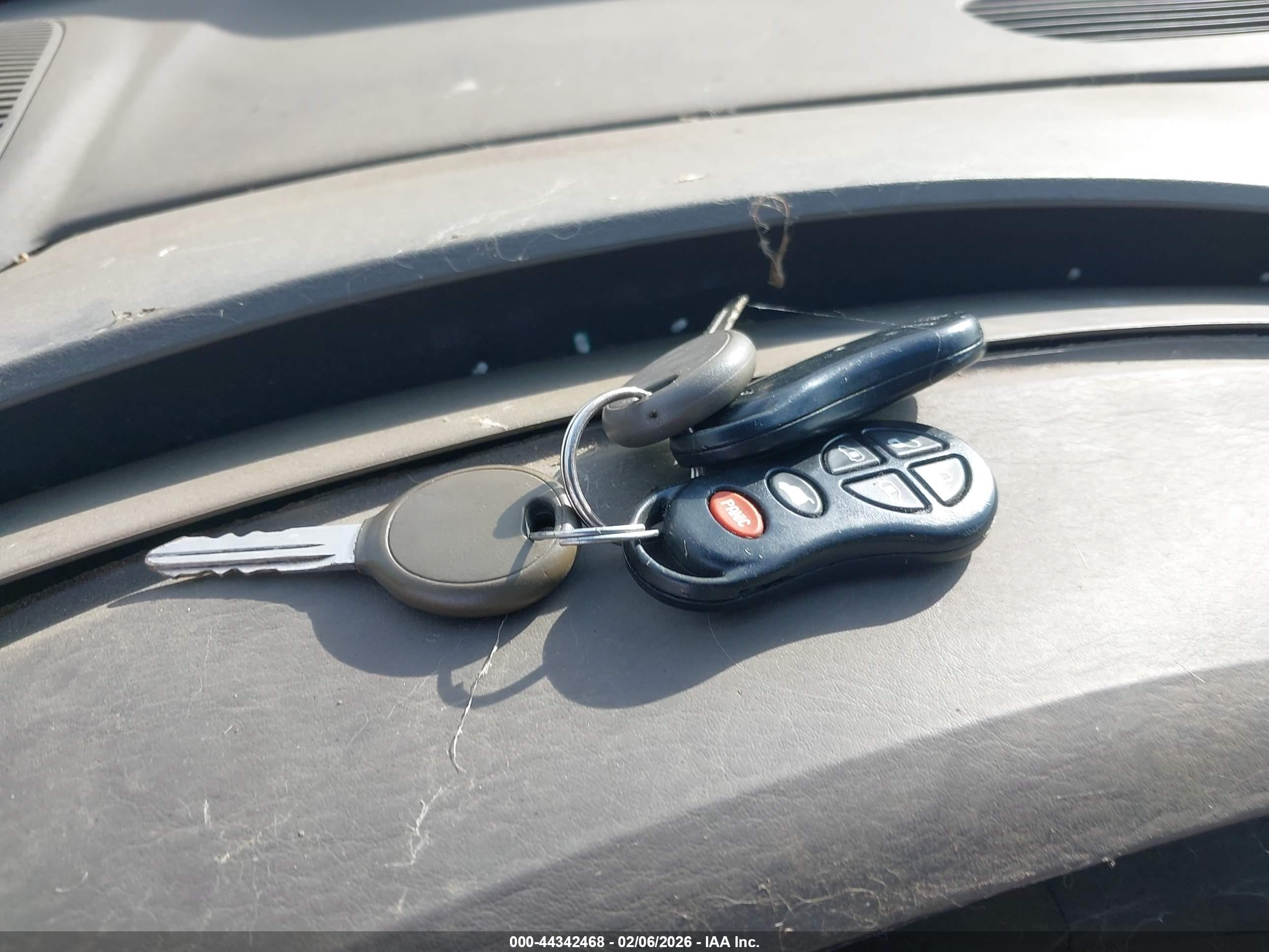 CHRYSLER TOWN image 11