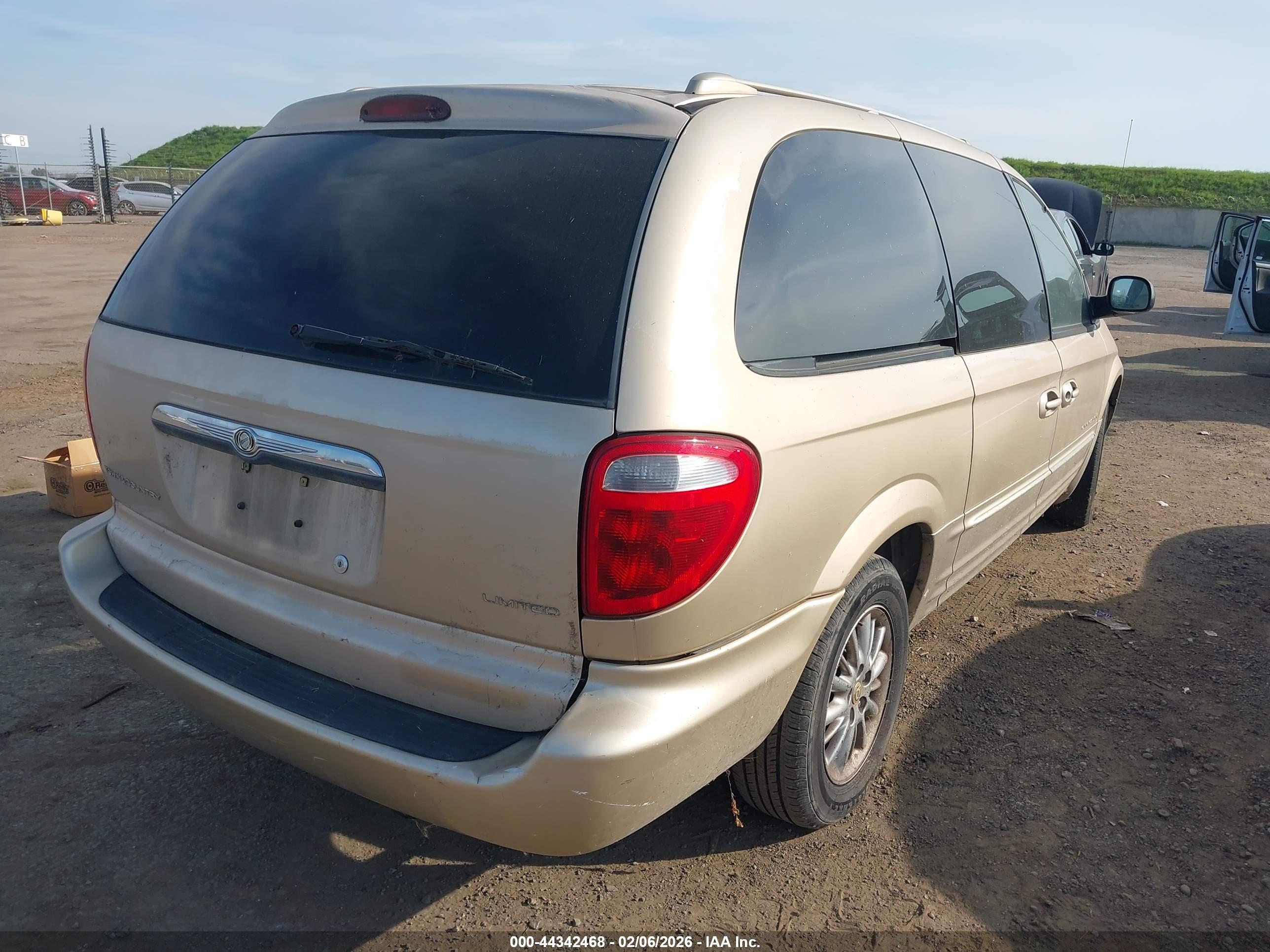 CHRYSLER TOWN image 4