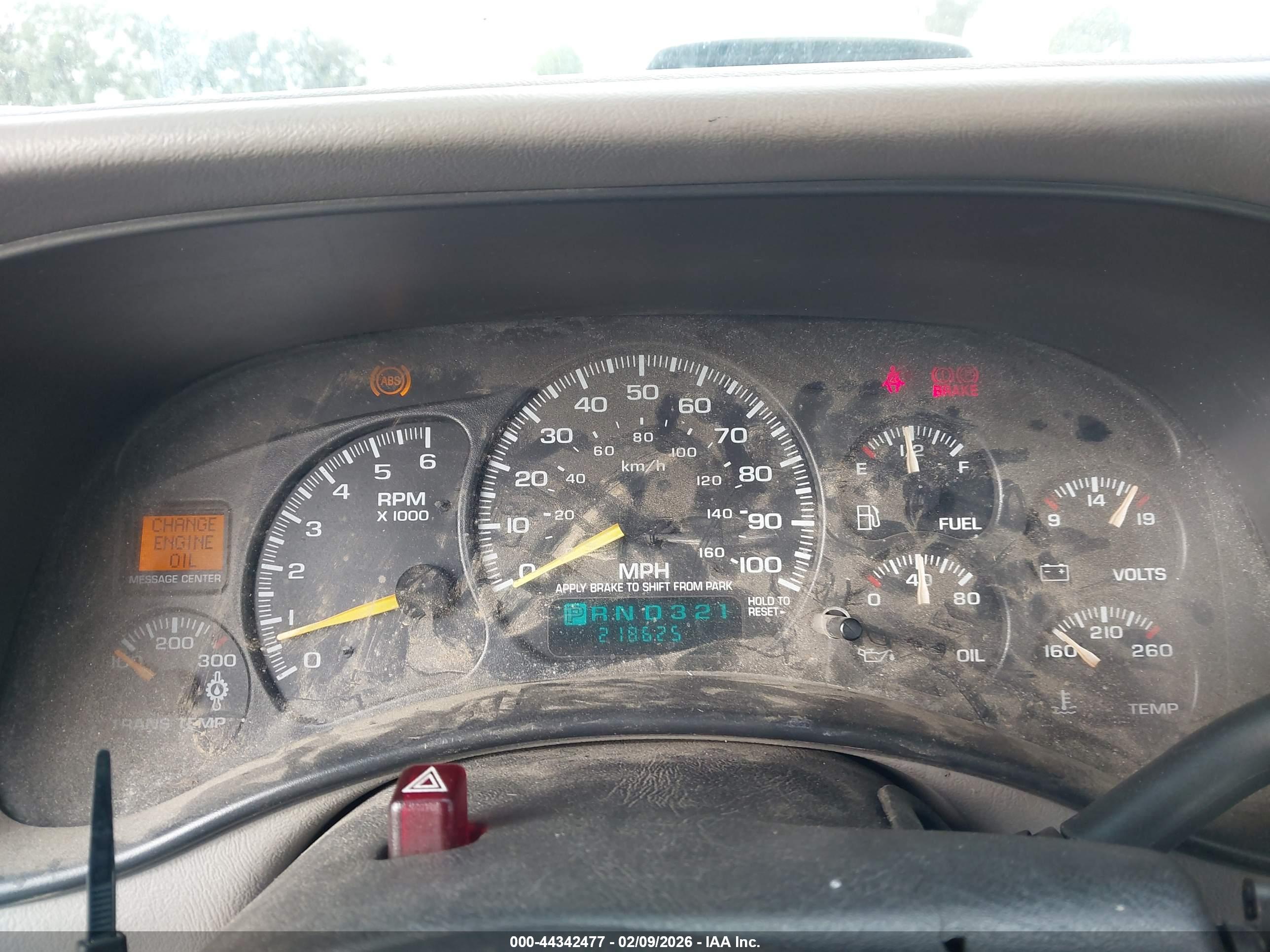 CHEVROLET SILVERADO image 7