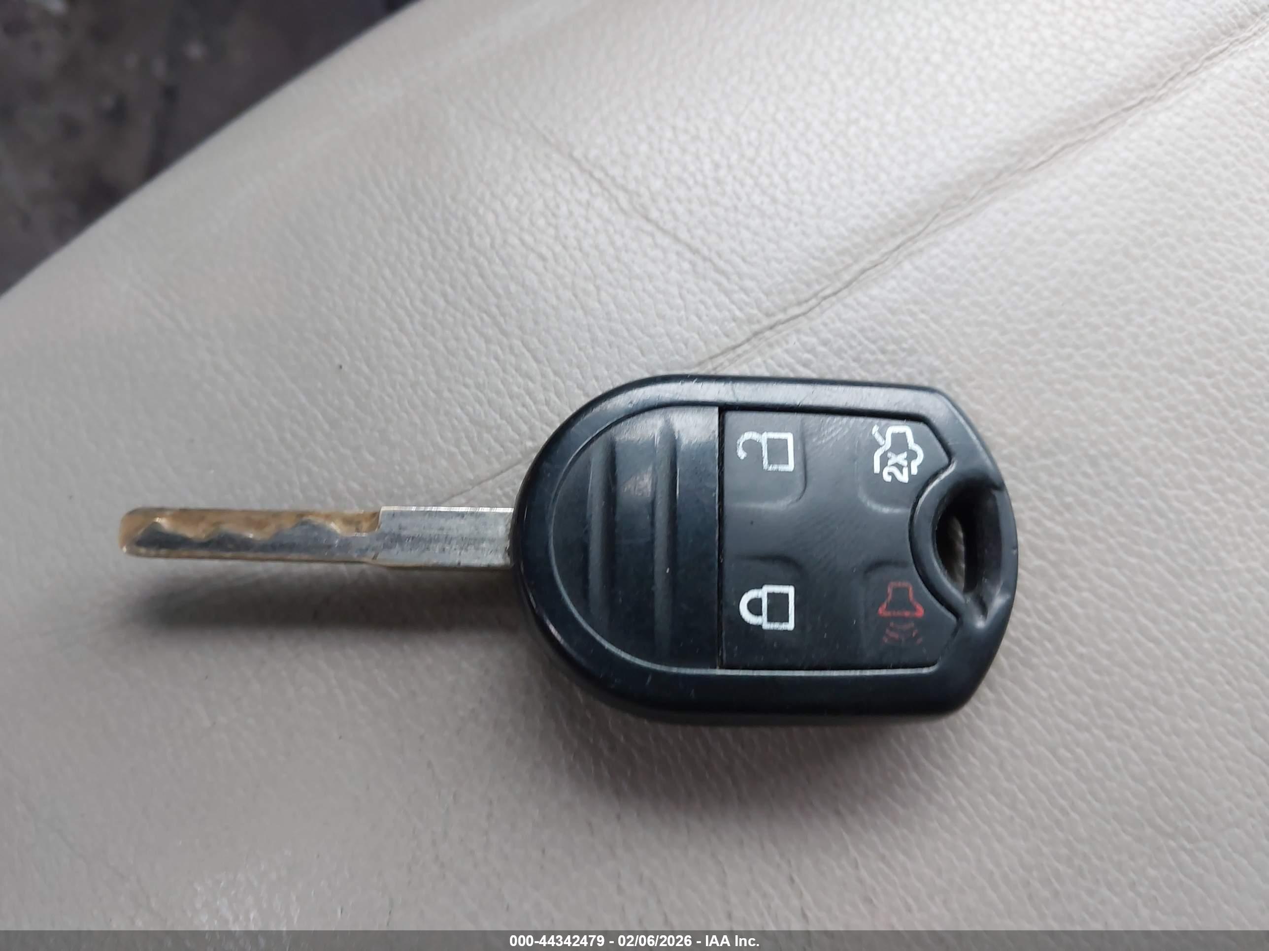 FORD ESCAPE image 11