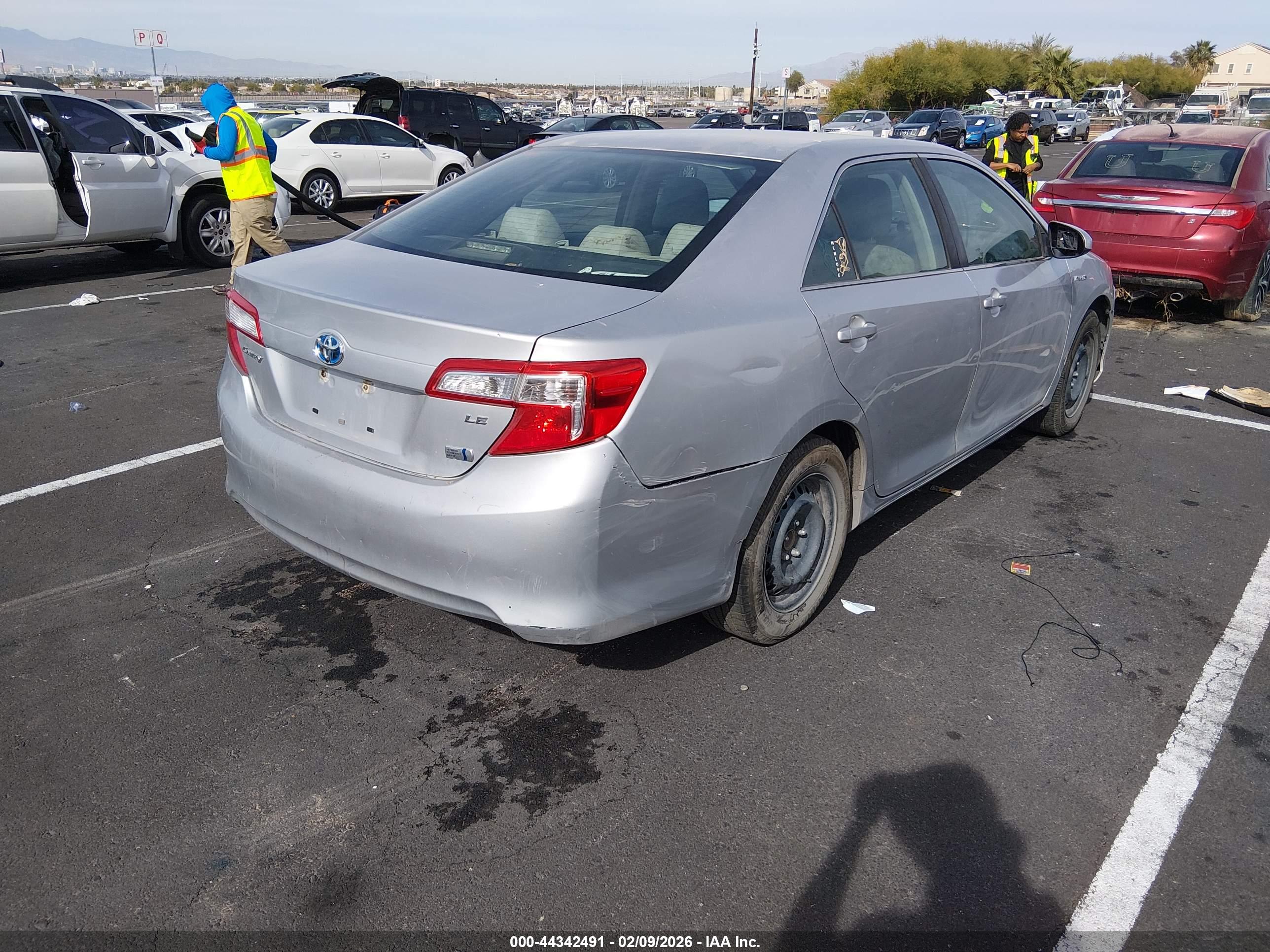 TOYOTA CAMRY image 4