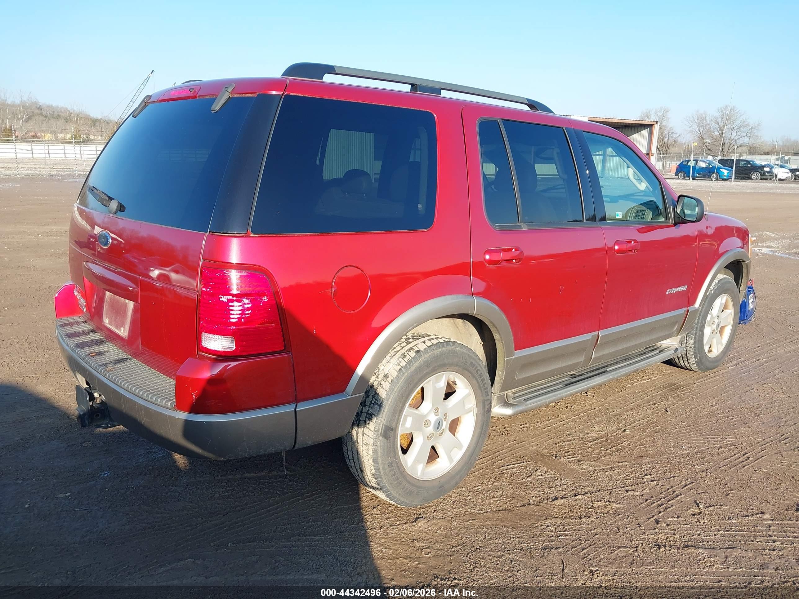 FORD EXPLORER image 4
