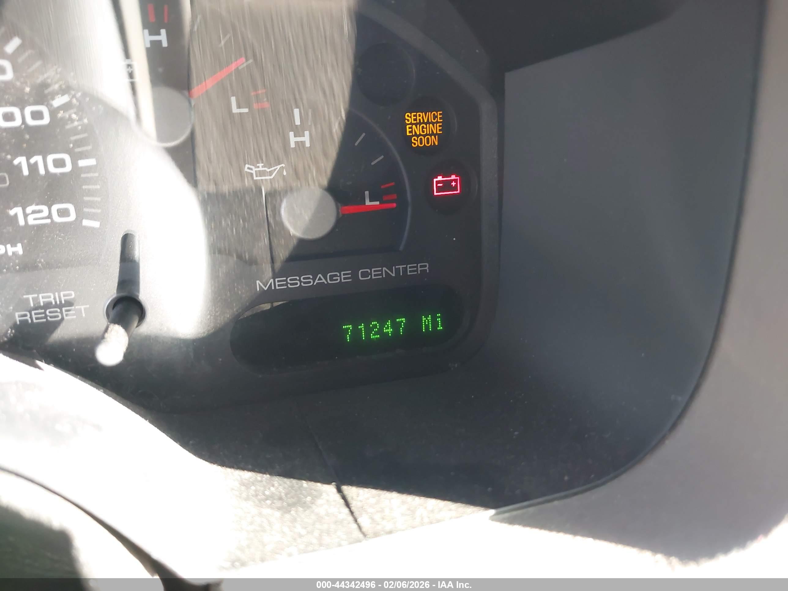FORD EXPLORER image 7