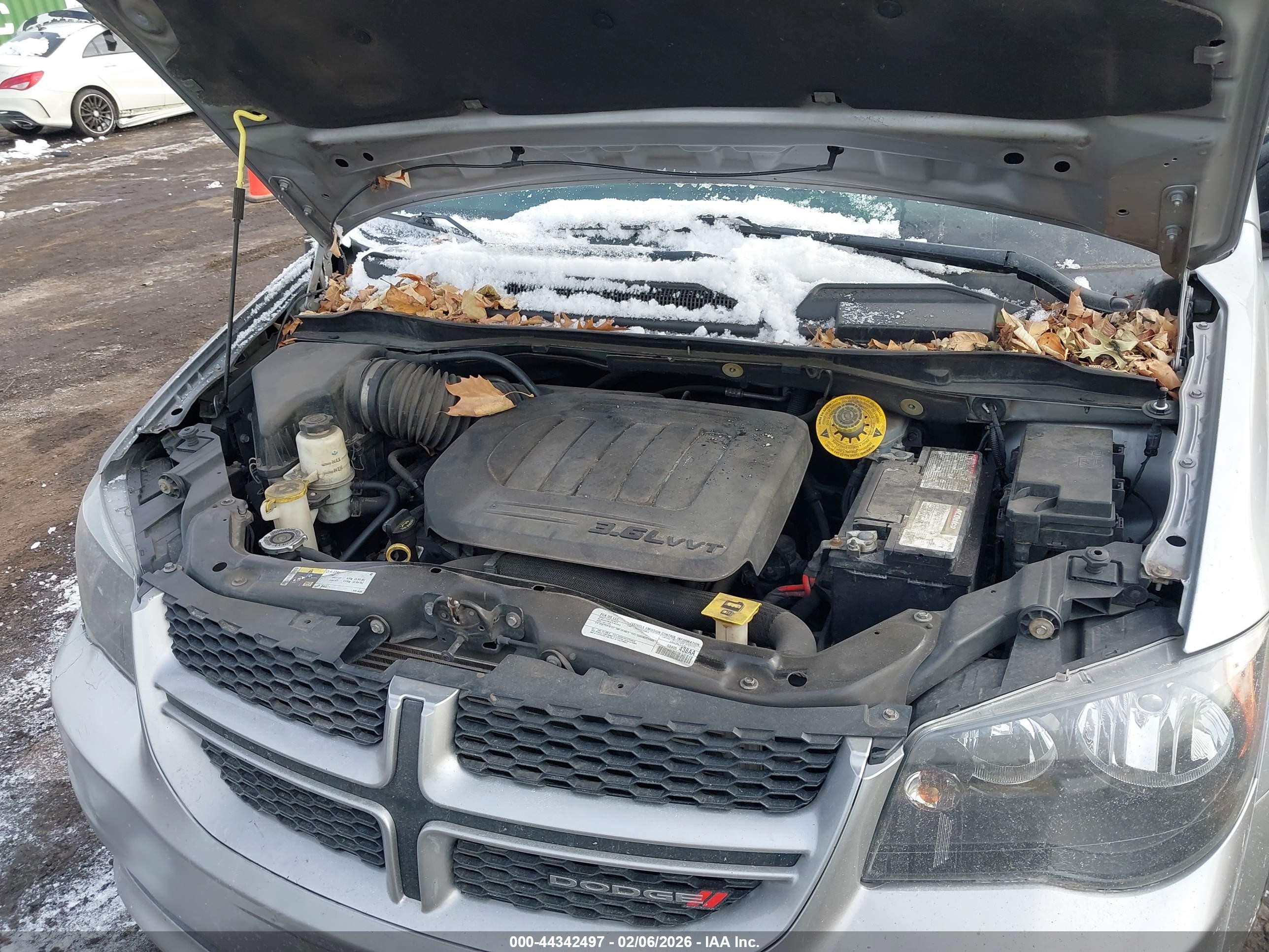 DODGE GRAND image 10