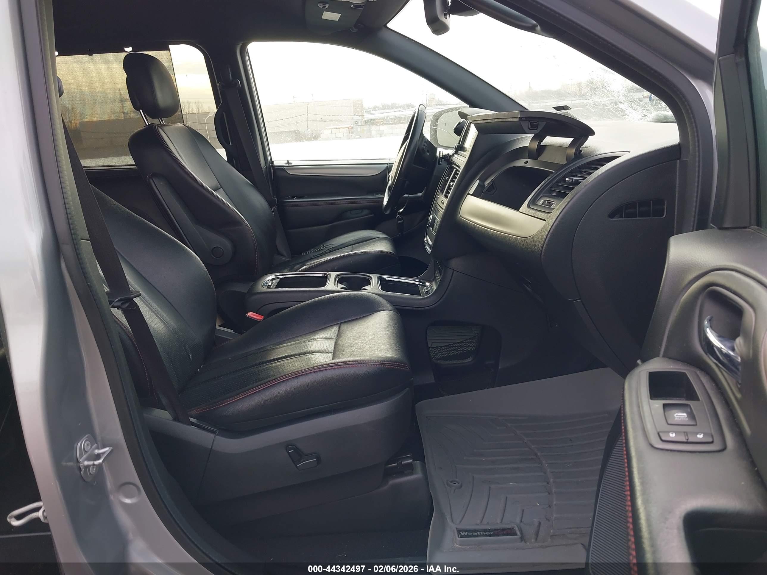 DODGE GRAND image 5