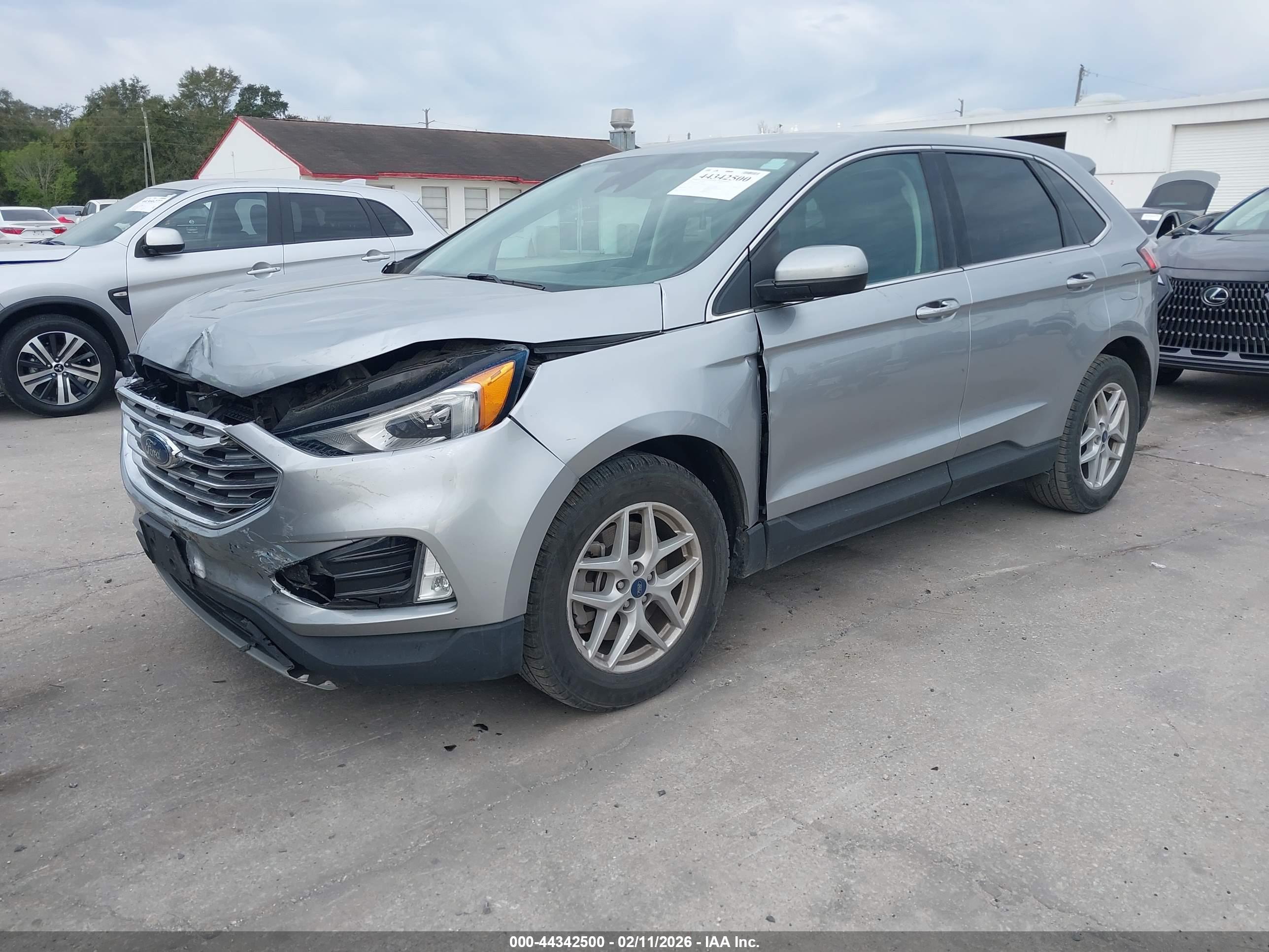 FORD EDGE image 2