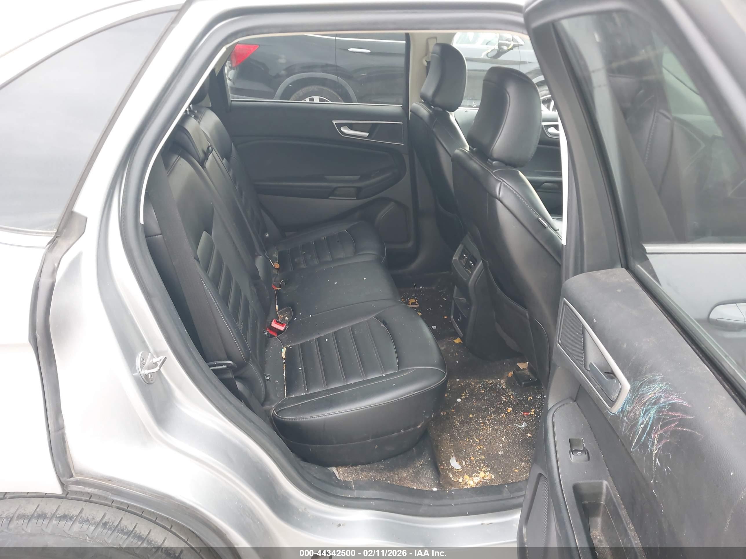 FORD EDGE image 8