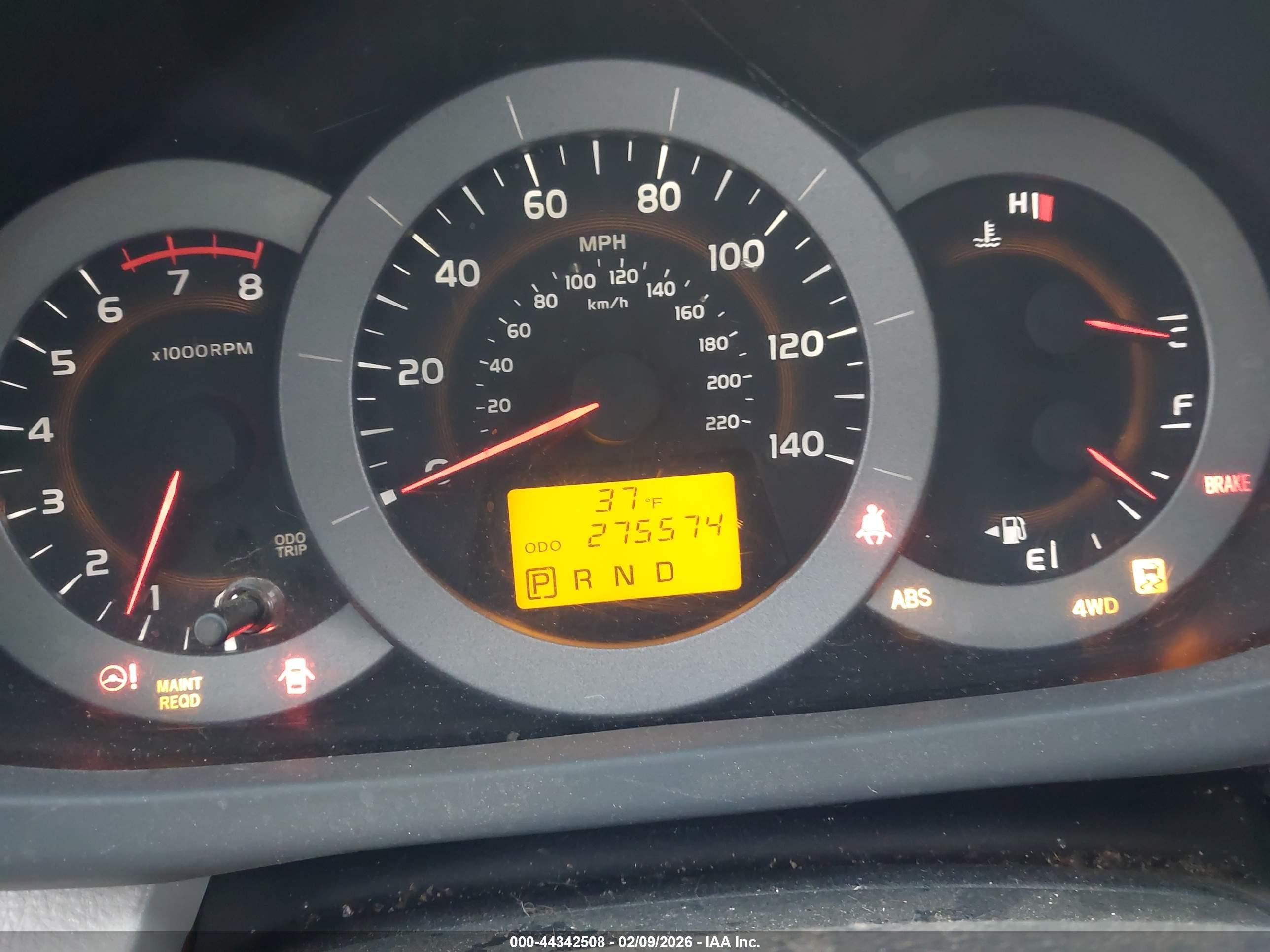 TOYOTA RAV4 image 7