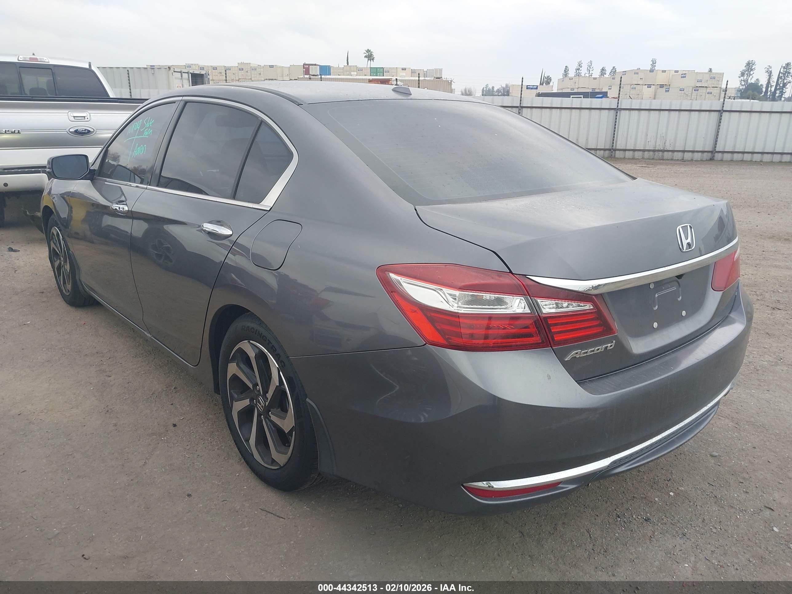 HONDA ACCORD image 3