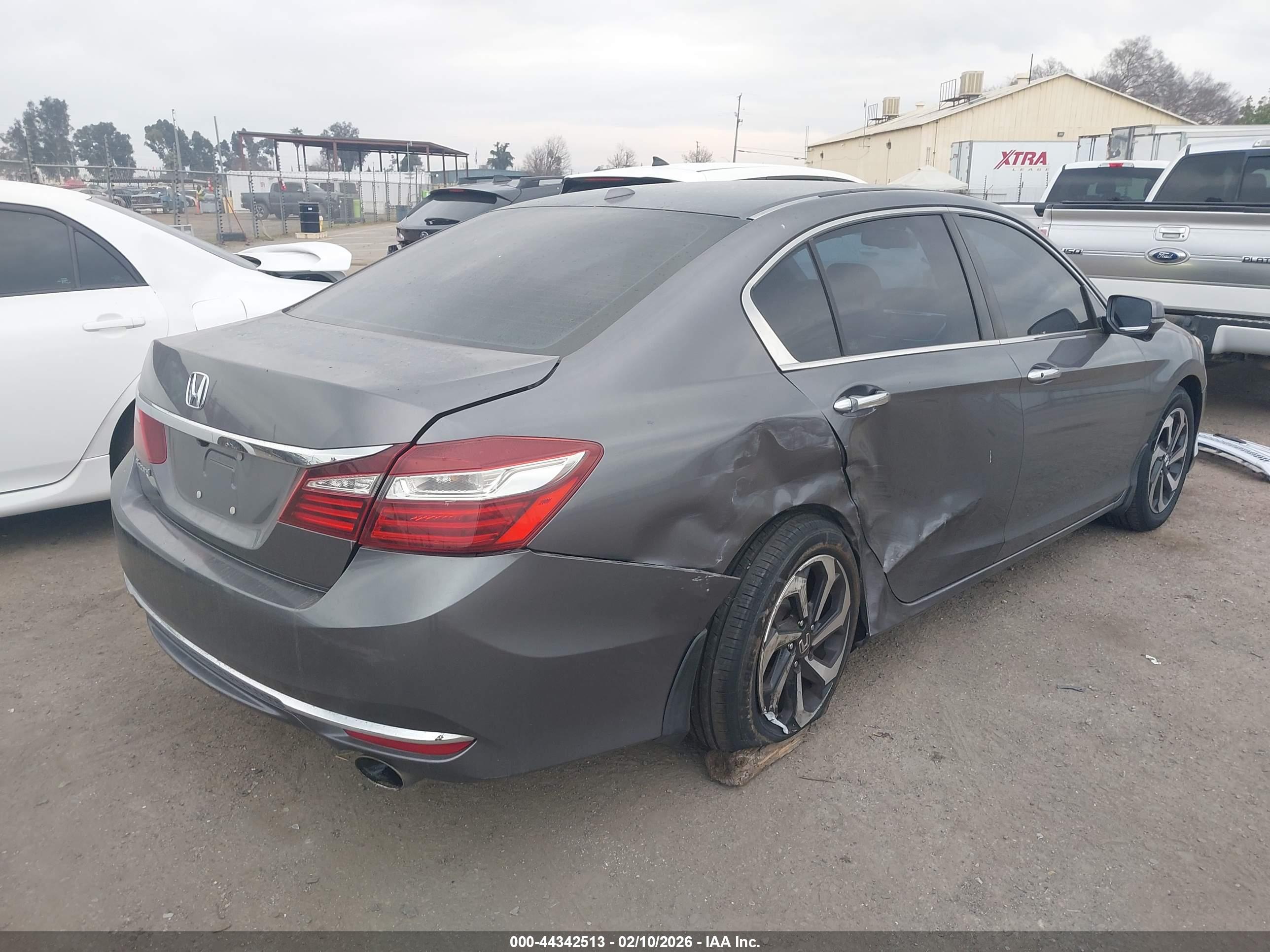 HONDA ACCORD image 4