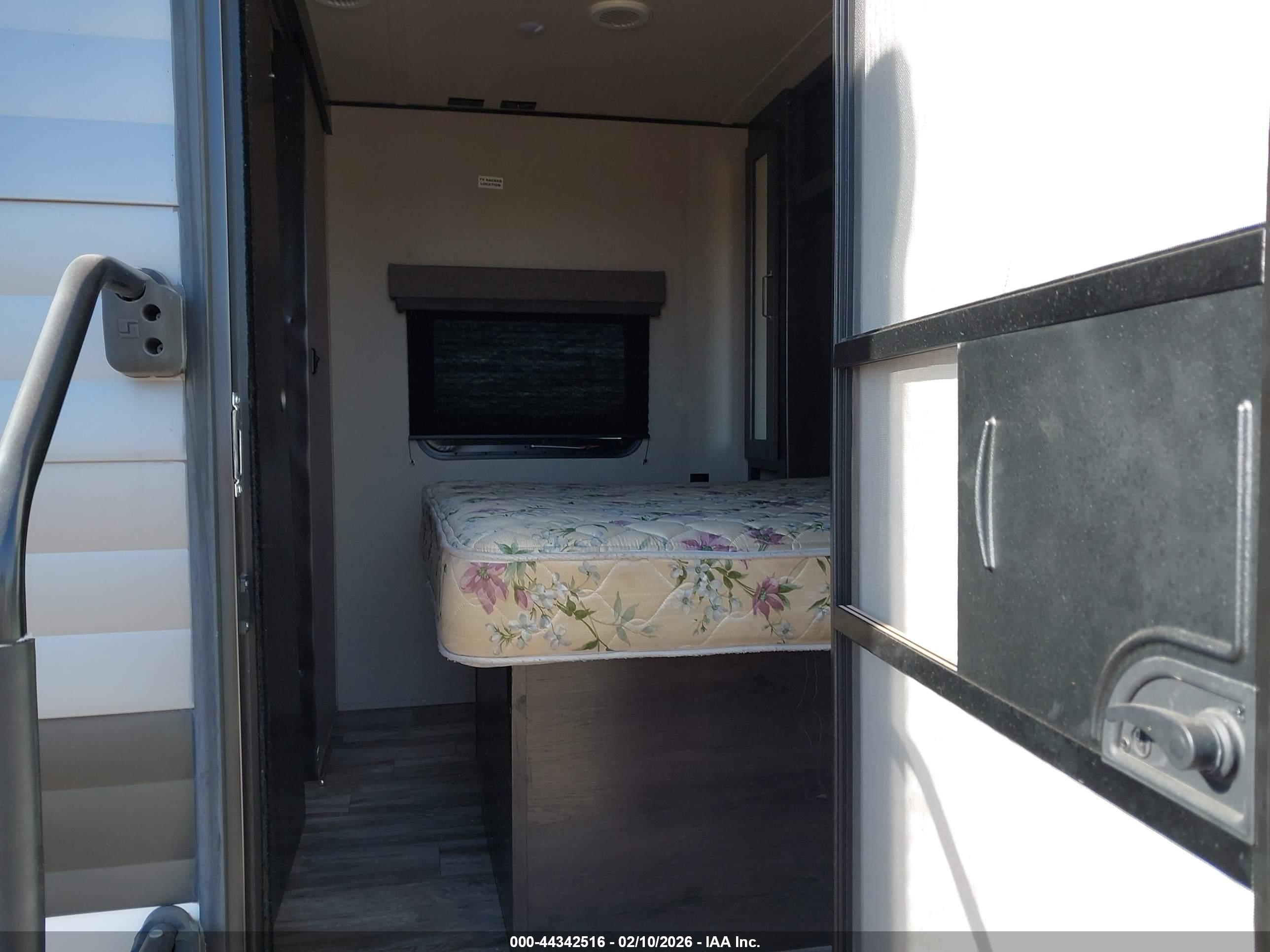GRAND DESIGN image 5