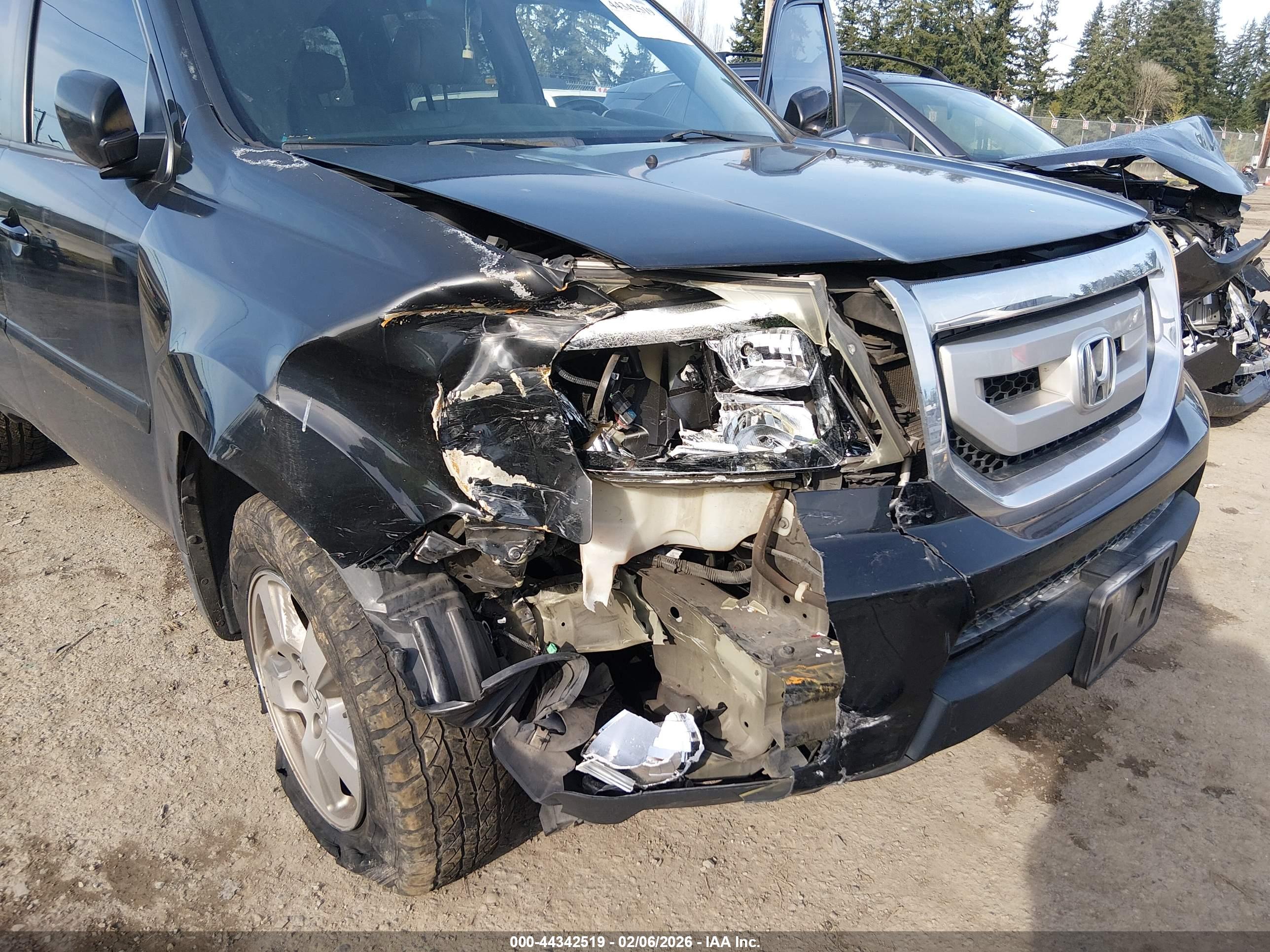 HONDA PILOT image 6