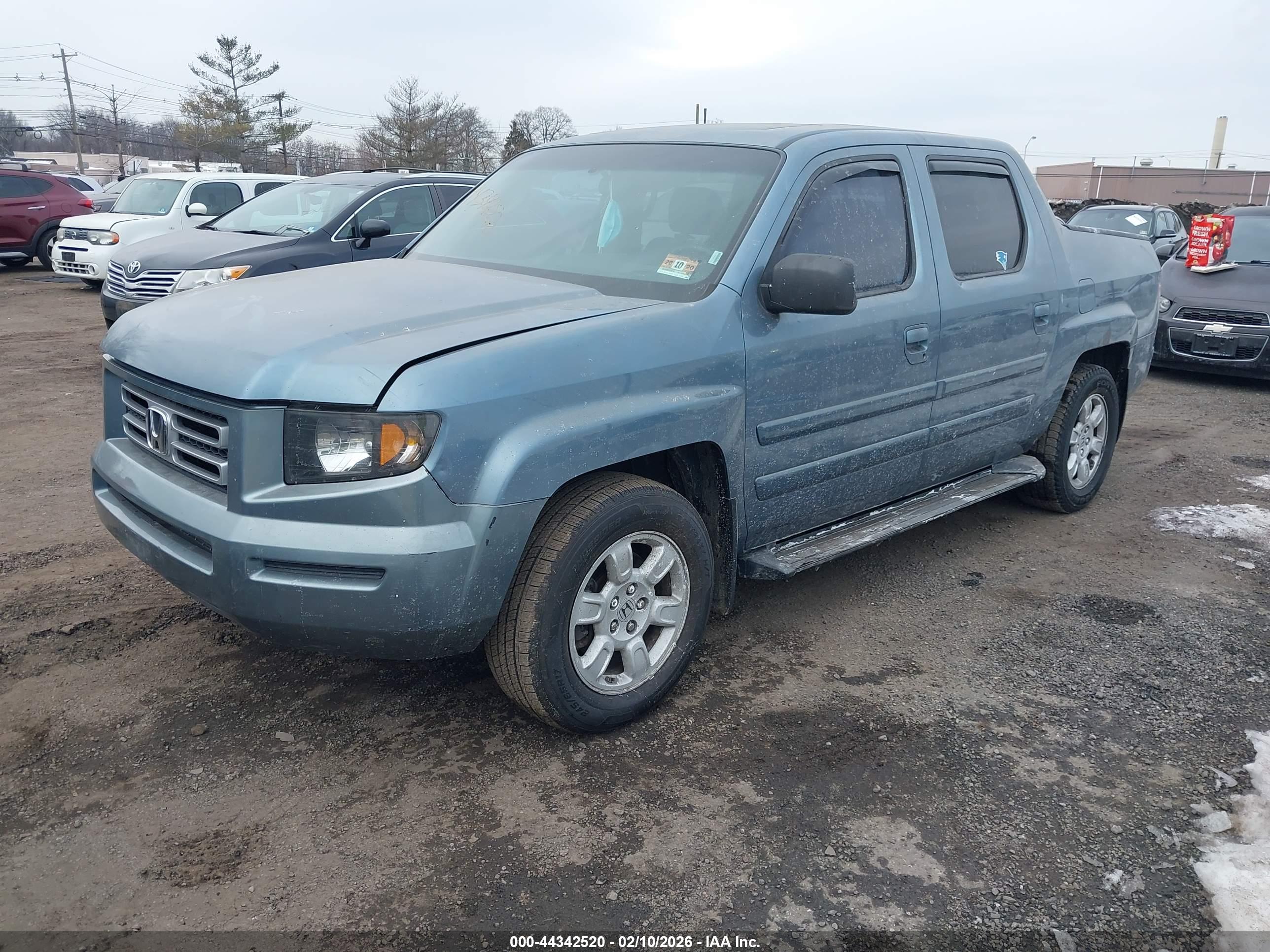 HONDA RIDGELINE image 2